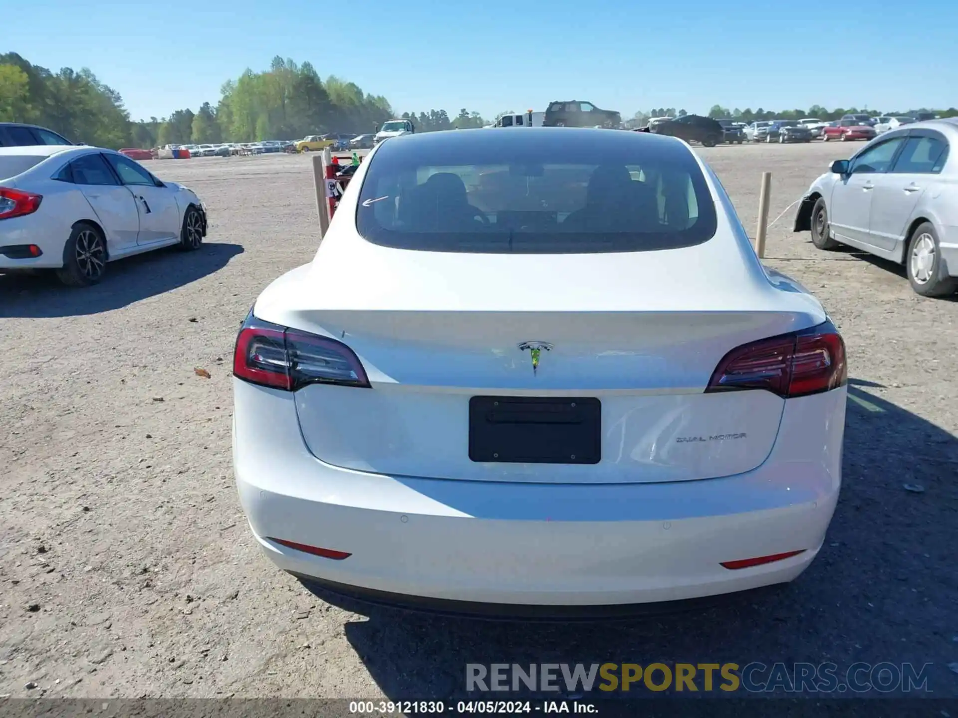 16 Photograph of a damaged car 5YJ3E1EB0NF333452 TESLA MODEL 3 2022