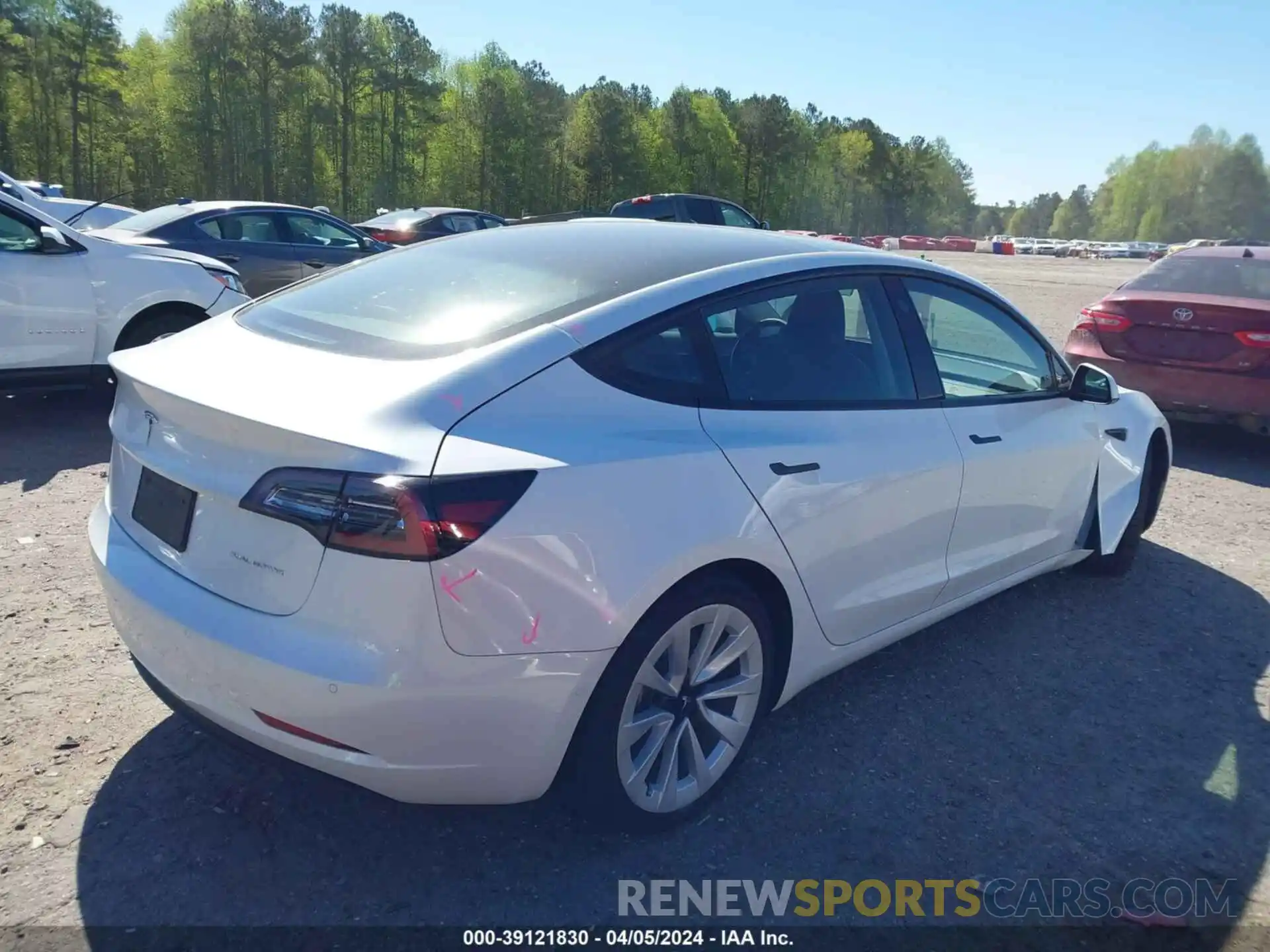 4 Photograph of a damaged car 5YJ3E1EB0NF333452 TESLA MODEL 3 2022