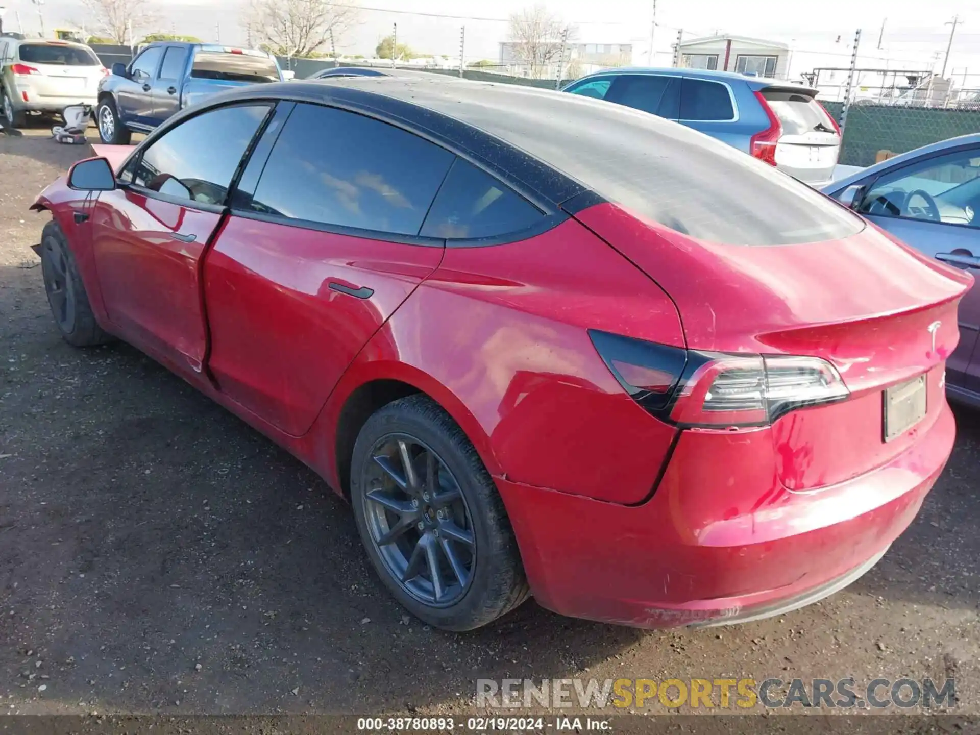 3 Photograph of a damaged car 5YJ3E1EB0NF337467 TESLA MODEL 3 2022