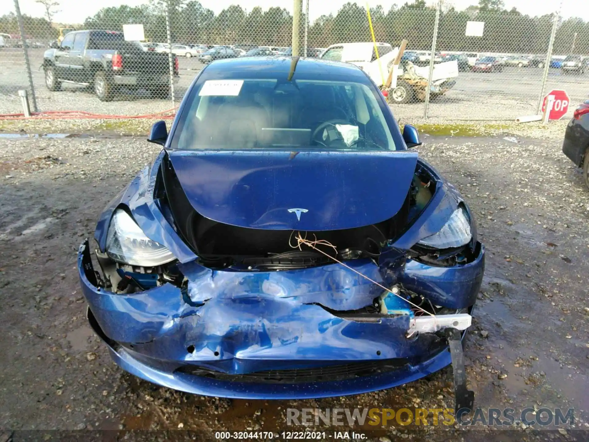 6 Photograph of a damaged car 5YJ3E1EB1NF117352 TESLA MODEL 3 2022