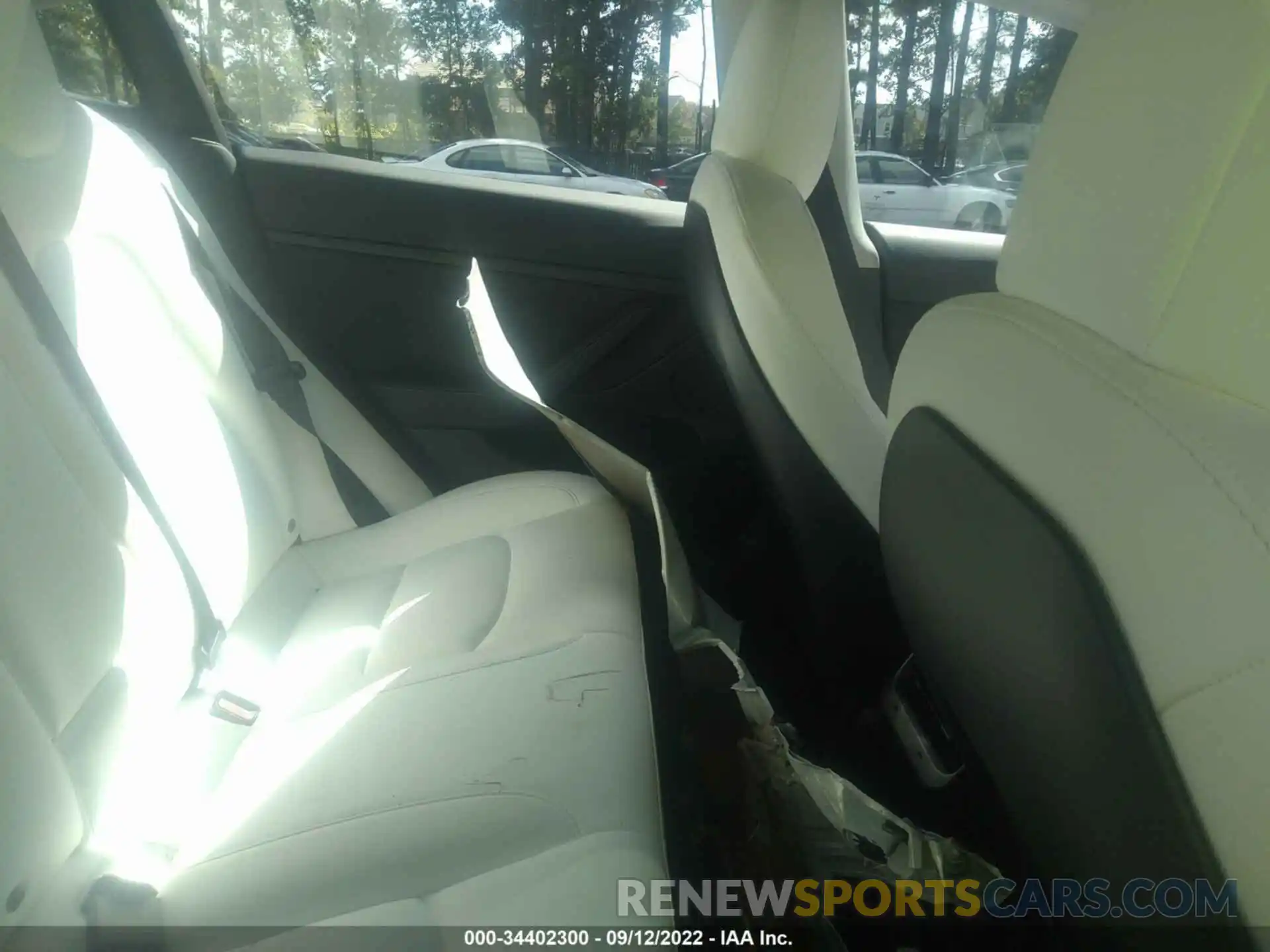 8 Photograph of a damaged car 5YJ3E1EB1NF119232 TESLA MODEL 3 2022