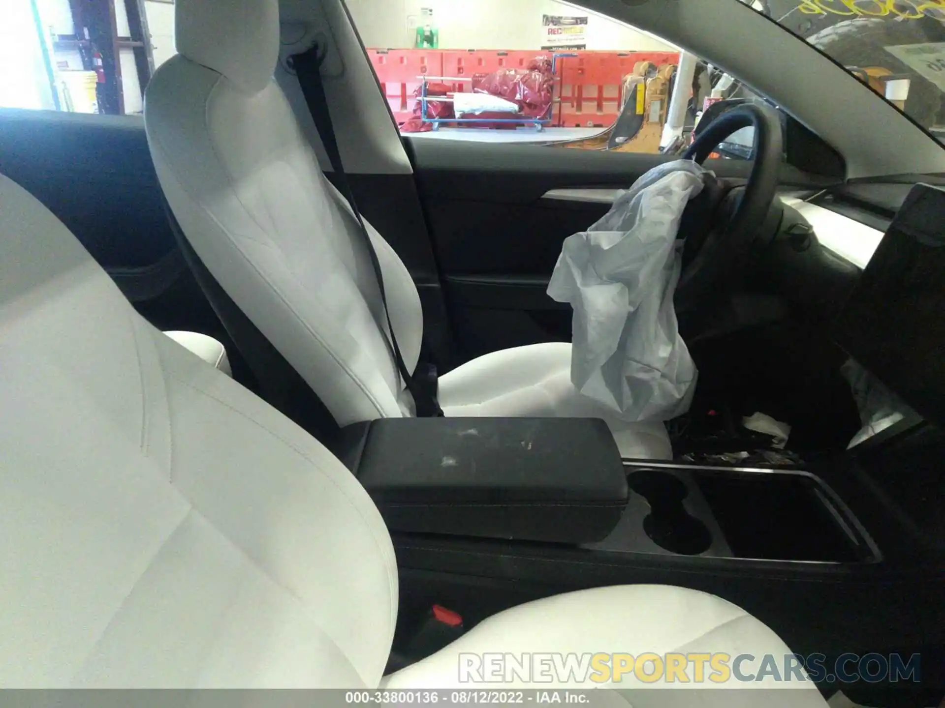 5 Photograph of a damaged car 5YJ3E1EB1NF179396 TESLA MODEL 3 2022