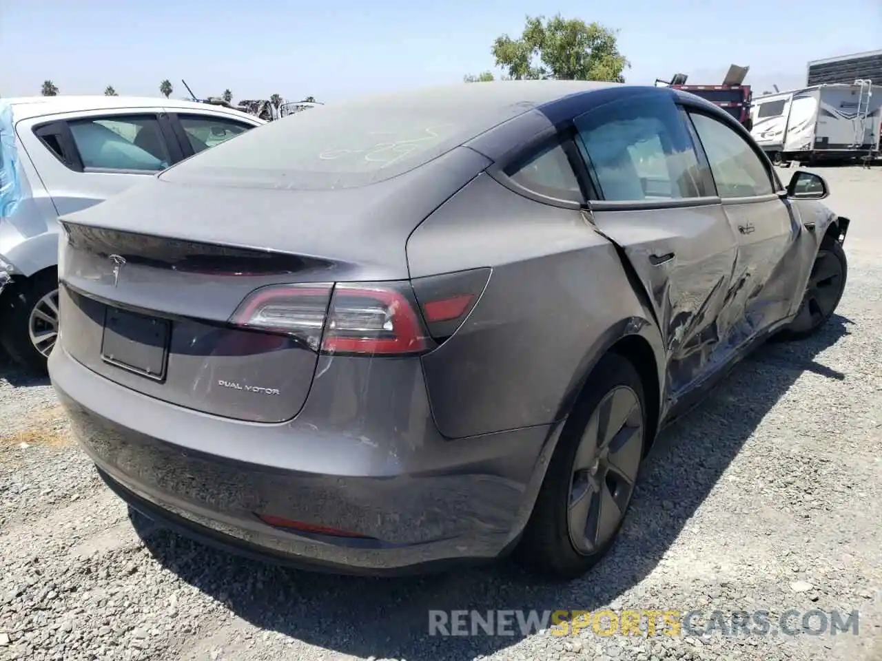 4 Photograph of a damaged car 5YJ3E1EB1NF179446 TESLA MODEL 3 2022