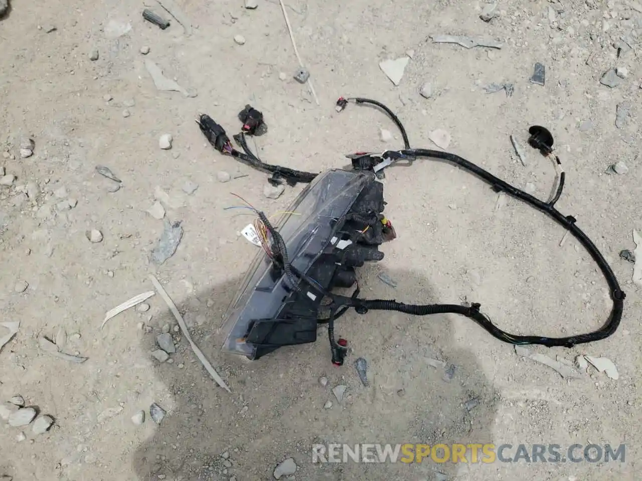 9 Photograph of a damaged car 5YJ3E1EB1NF185473 TESLA MODEL 3 2022