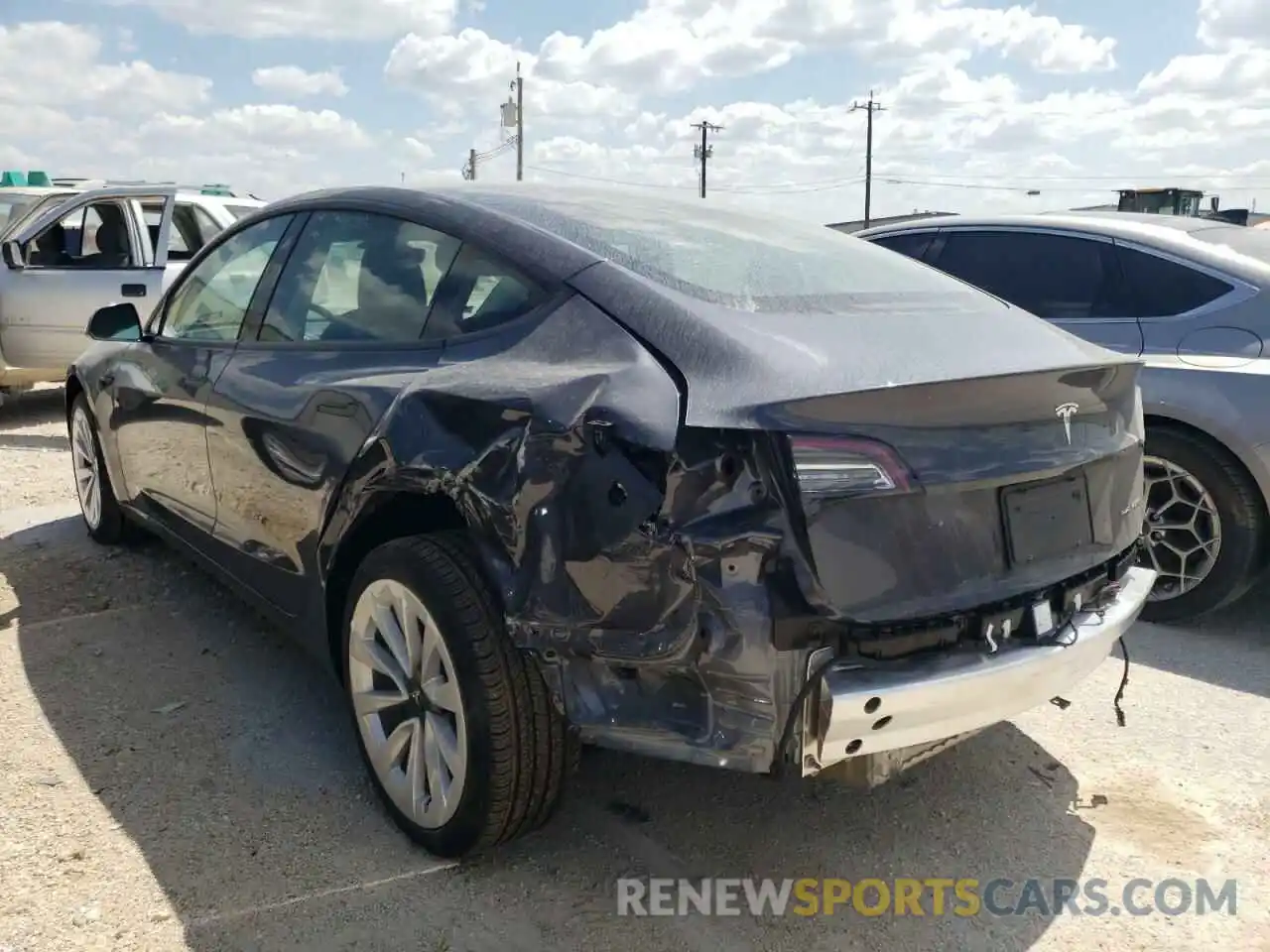 3 Photograph of a damaged car 5YJ3E1EB1NF189832 TESLA MODEL 3 2022