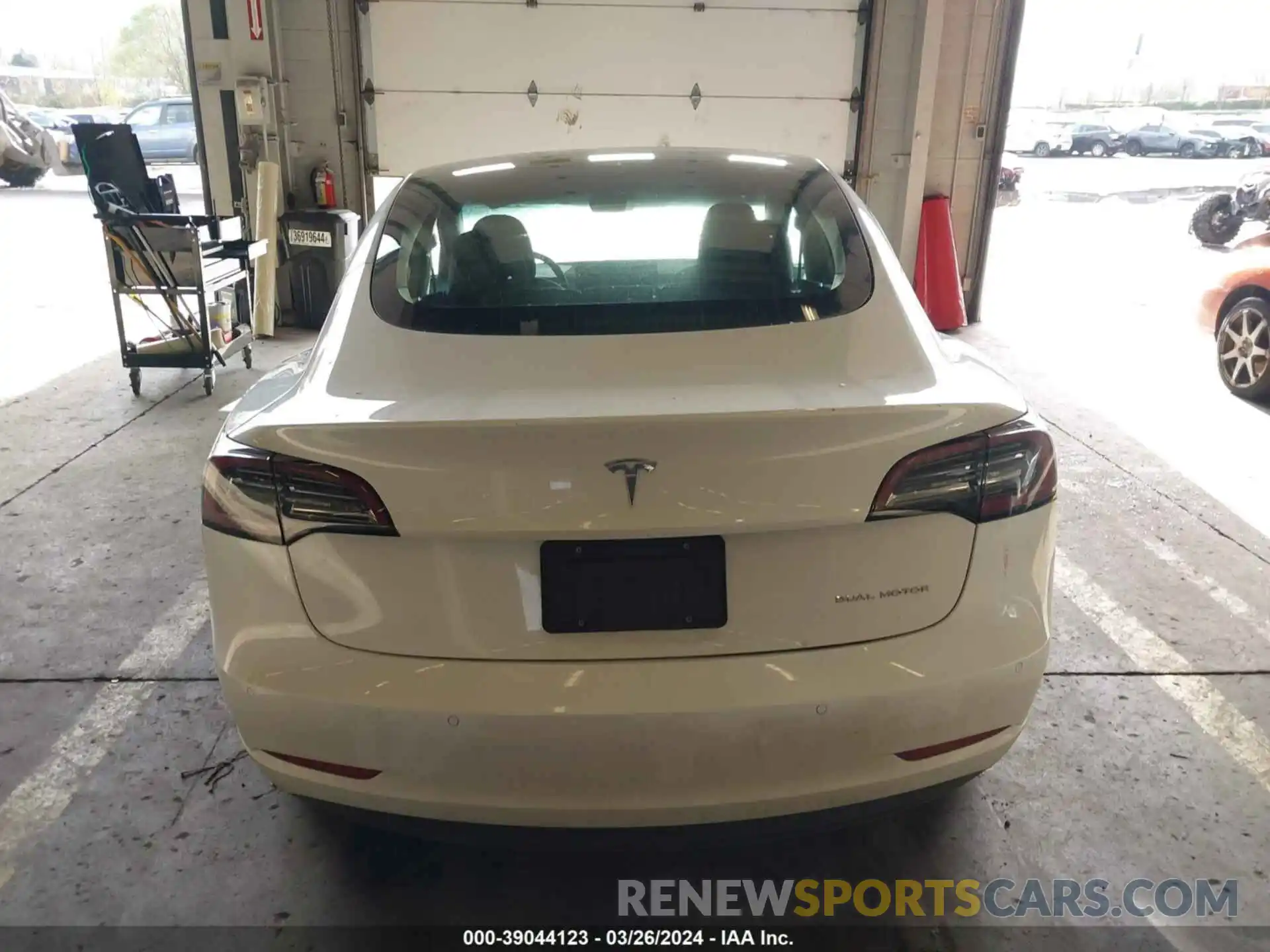 16 Photograph of a damaged car 5YJ3E1EB1NF256607 TESLA MODEL 3 2022