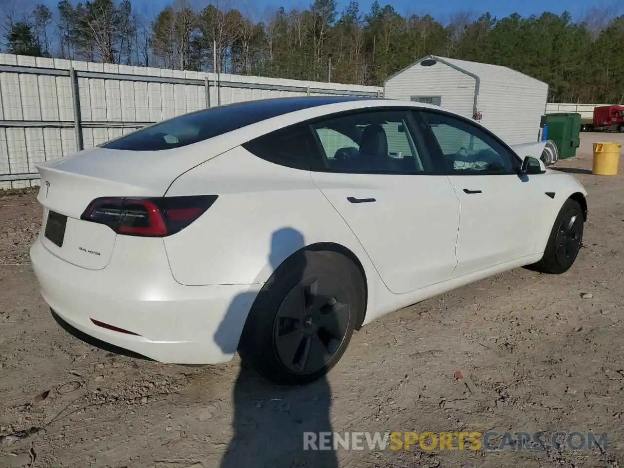 3 Photograph of a damaged car 5YJ3E1EB1NF325134 TESLA MODEL 3 2022