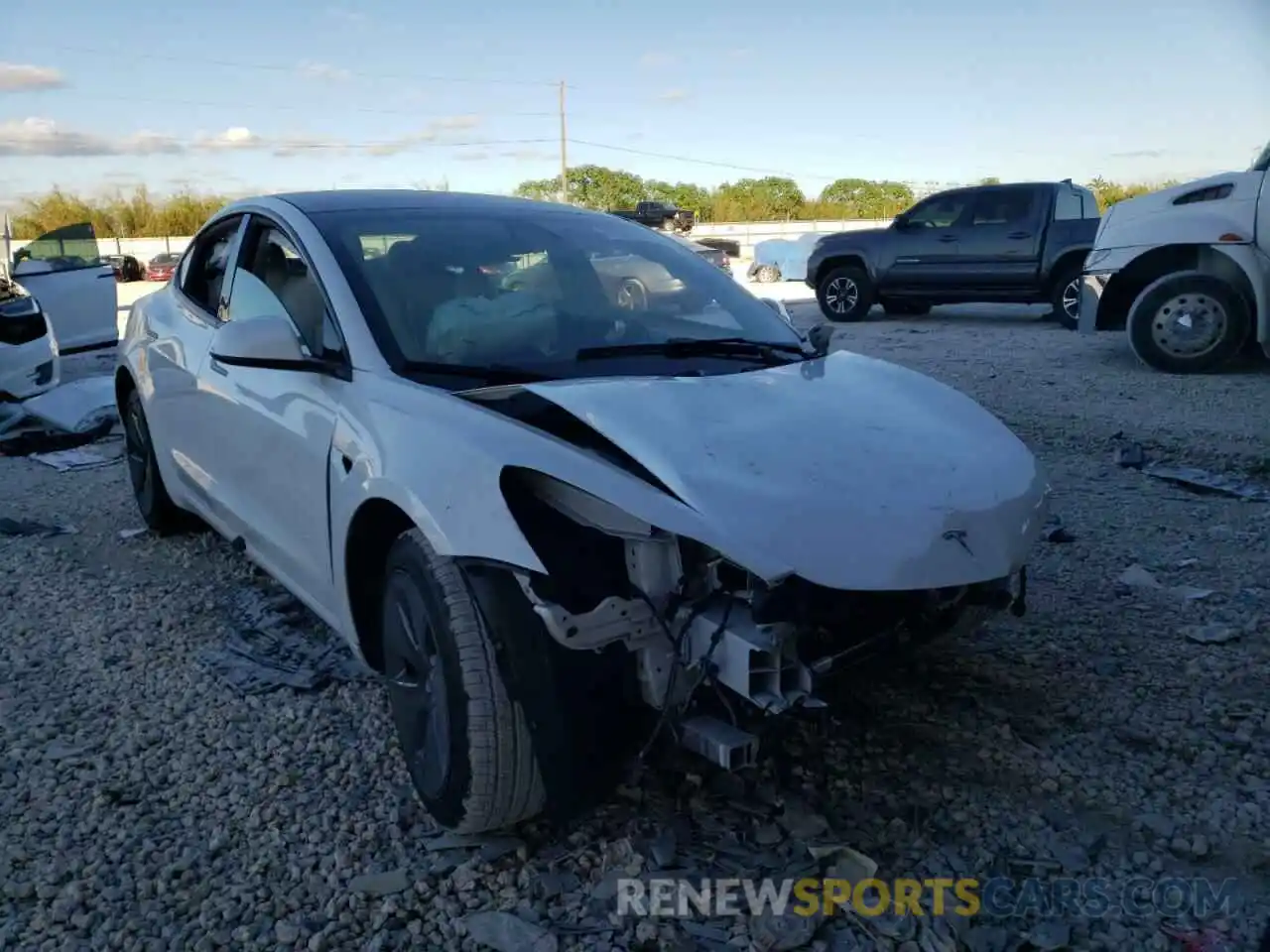 1 Photograph of a damaged car 5YJ3E1EB2NF103444 TESLA MODEL 3 2022