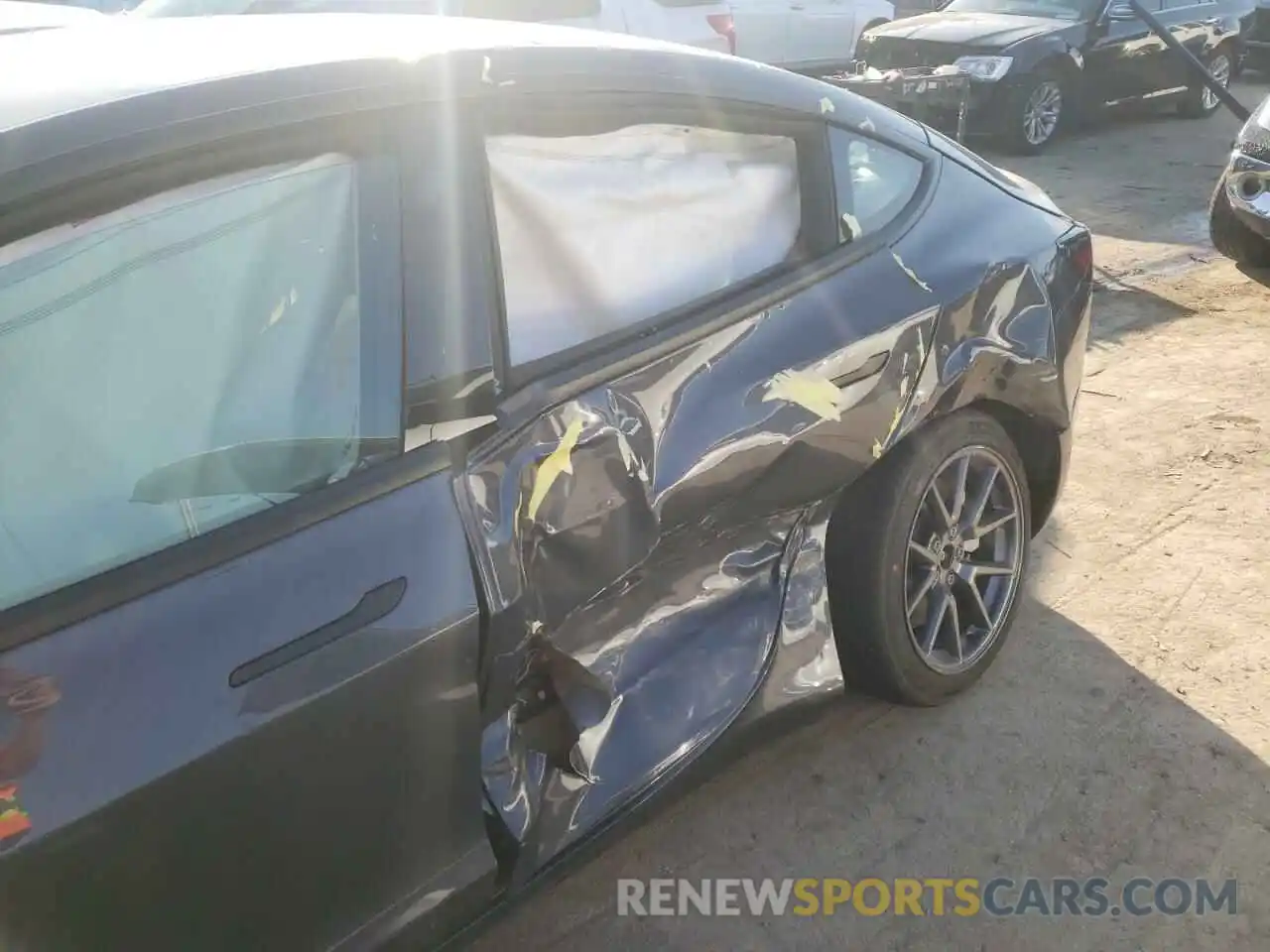 9 Photograph of a damaged car 5YJ3E1EB2NF113424 TESLA MODEL 3 2022