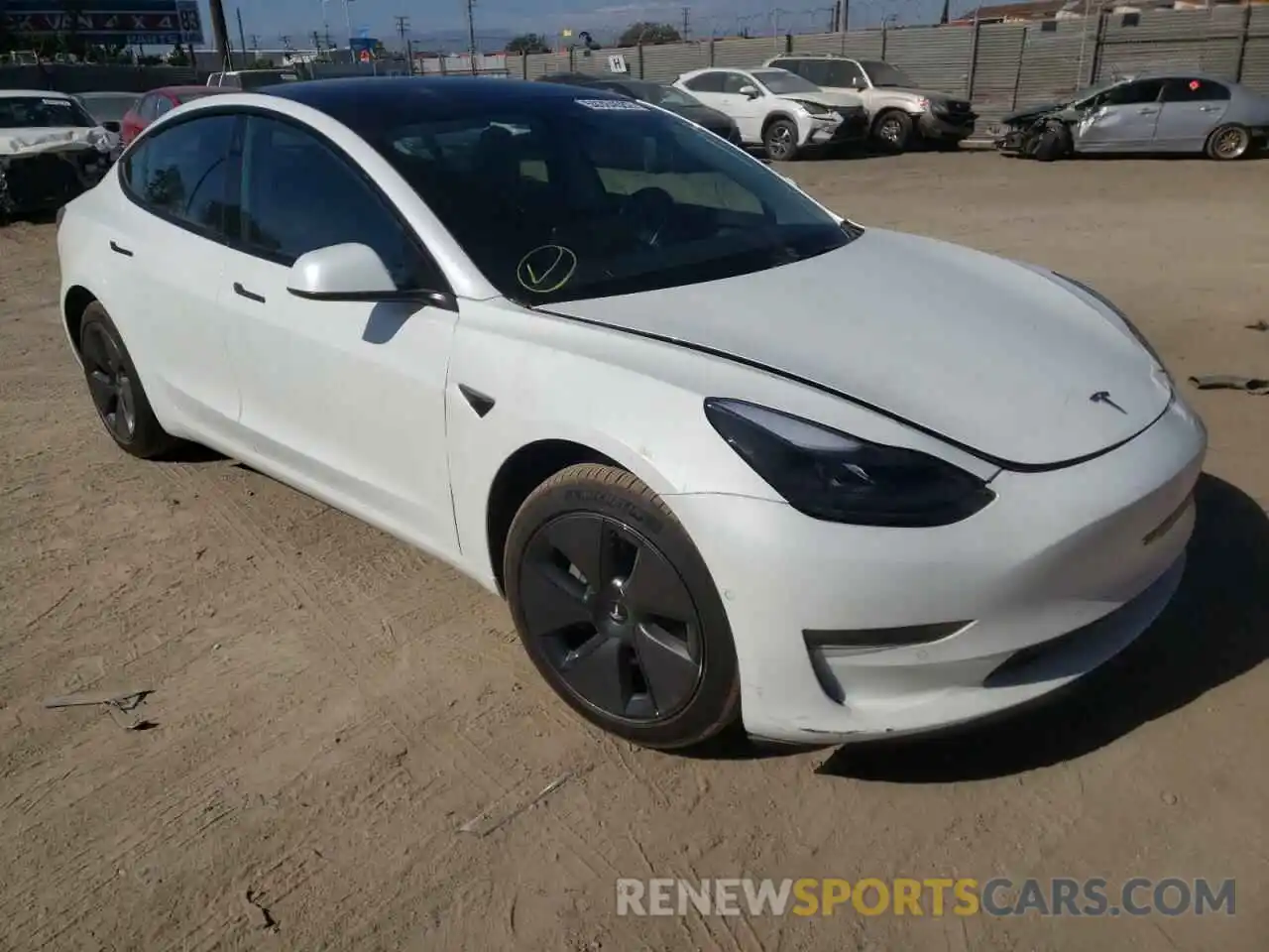 1 Photograph of a damaged car 5YJ3E1EB2NF121703 TESLA MODEL 3 2022