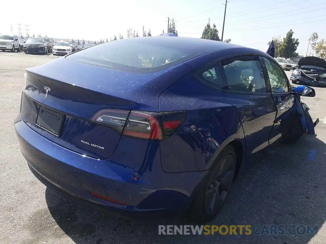 4 Photograph of a damaged car 5YJ3E1EB2NF132555 TESLA MODEL 3 2022