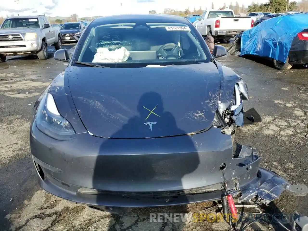 5 Photograph of a damaged car 5YJ3E1EB2NF135617 TESLA MODEL 3 2022