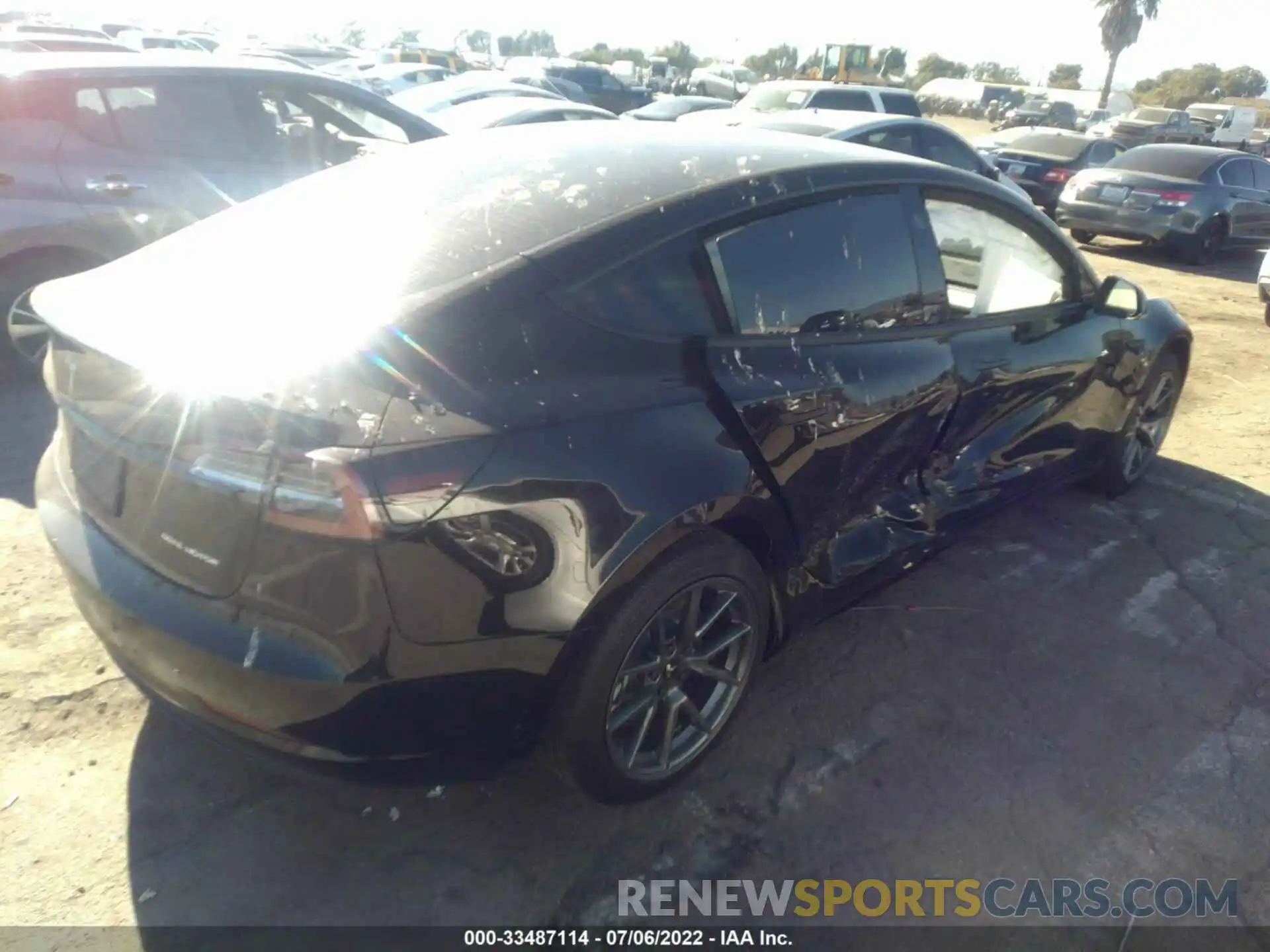 6 Photograph of a damaged car 5YJ3E1EB2NF137643 TESLA MODEL 3 2022