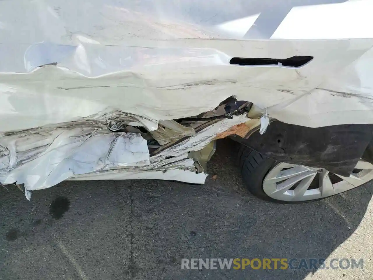 9 Photograph of a damaged car 5YJ3E1EB2NF144429 TESLA MODEL 3 2022