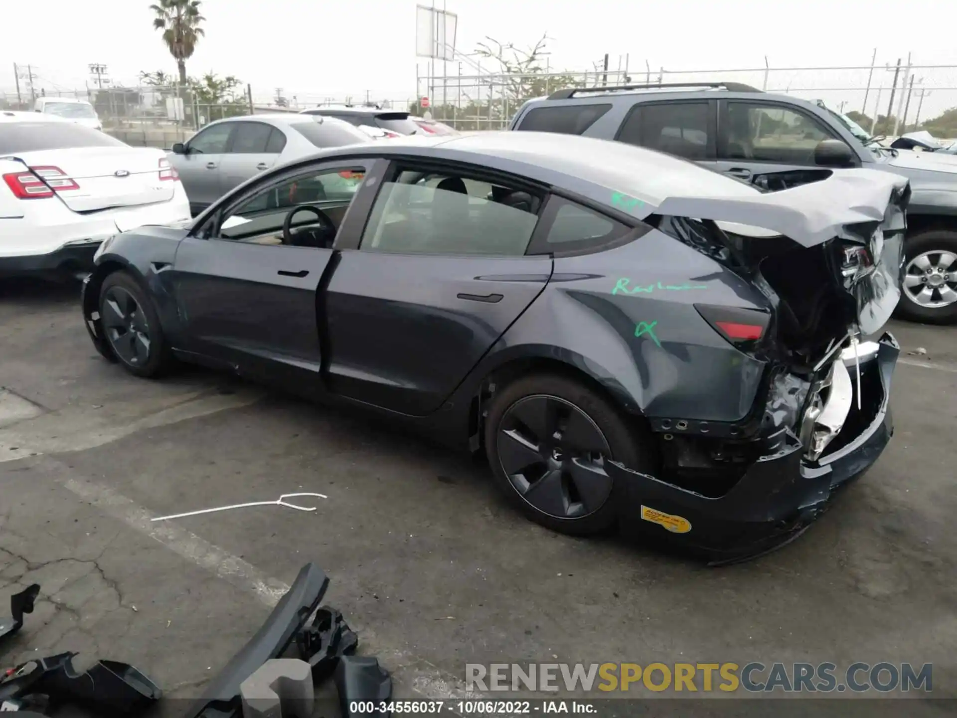 3 Photograph of a damaged car 5YJ3E1EB2NF164826 TESLA MODEL 3 2022