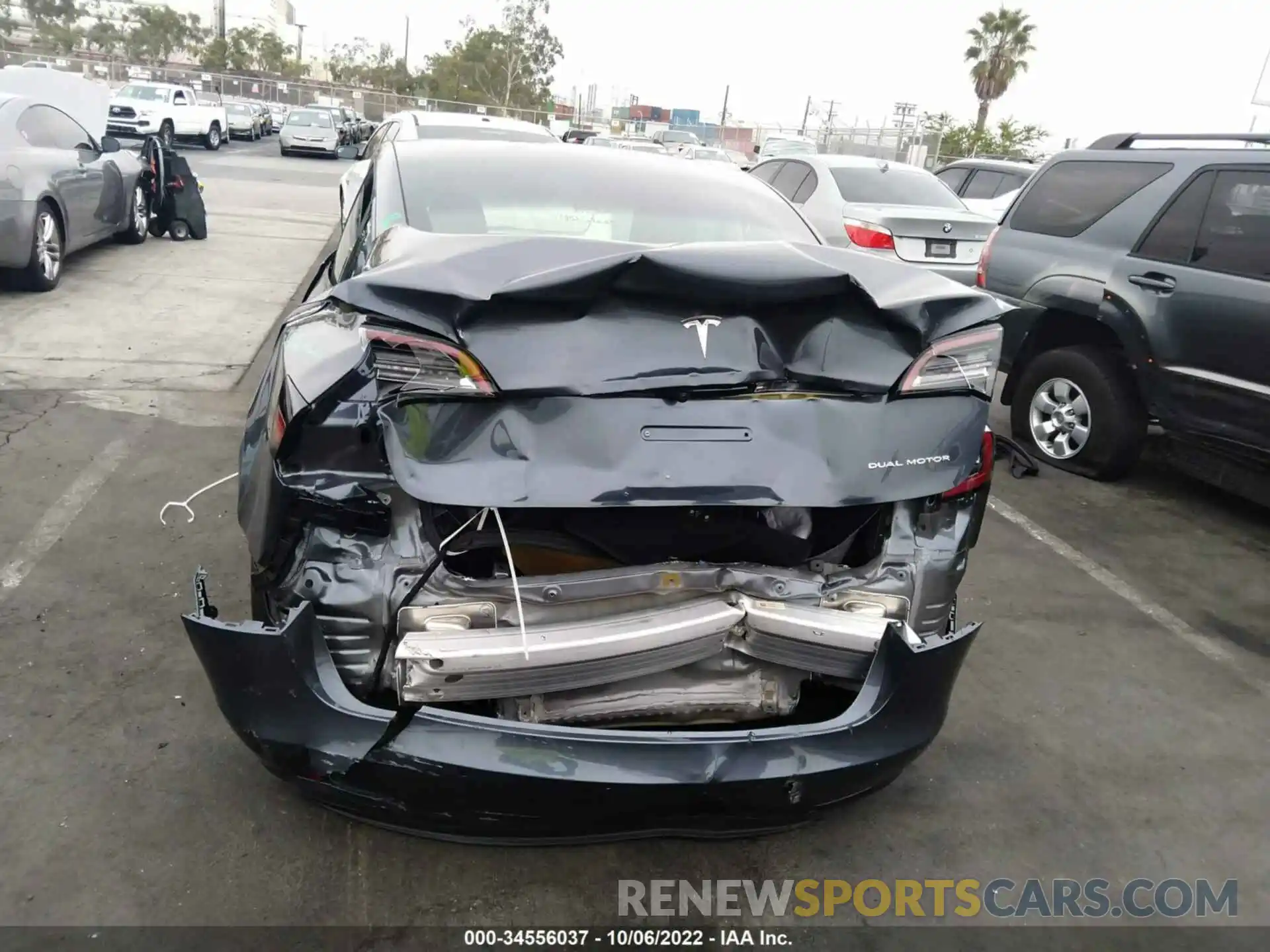 6 Photograph of a damaged car 5YJ3E1EB2NF164826 TESLA MODEL 3 2022