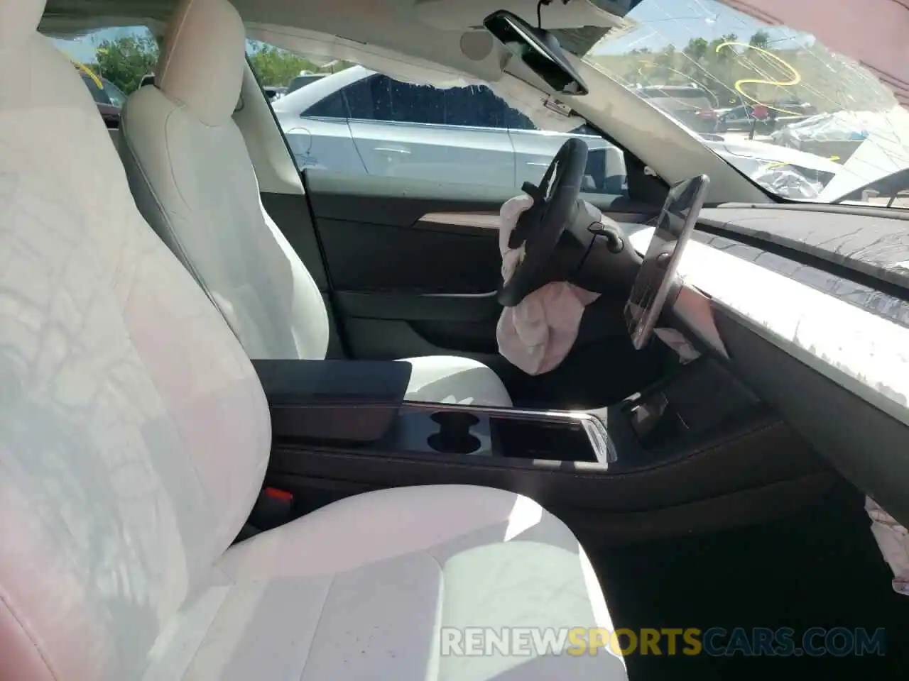 5 Photograph of a damaged car 5YJ3E1EB2NF180895 TESLA MODEL 3 2022