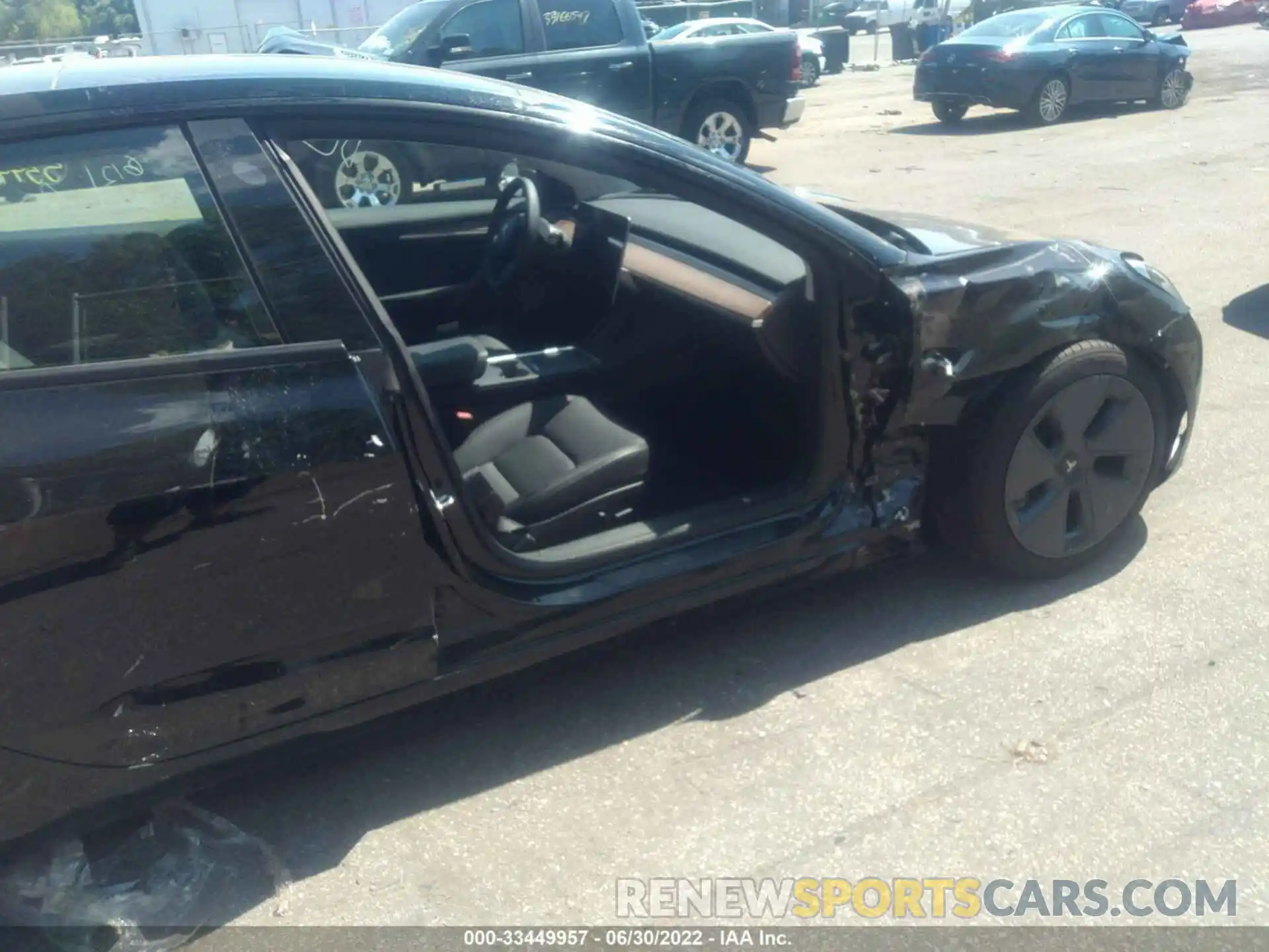 6 Photograph of a damaged car 5YJ3E1EB2NF185028 TESLA MODEL 3 2022