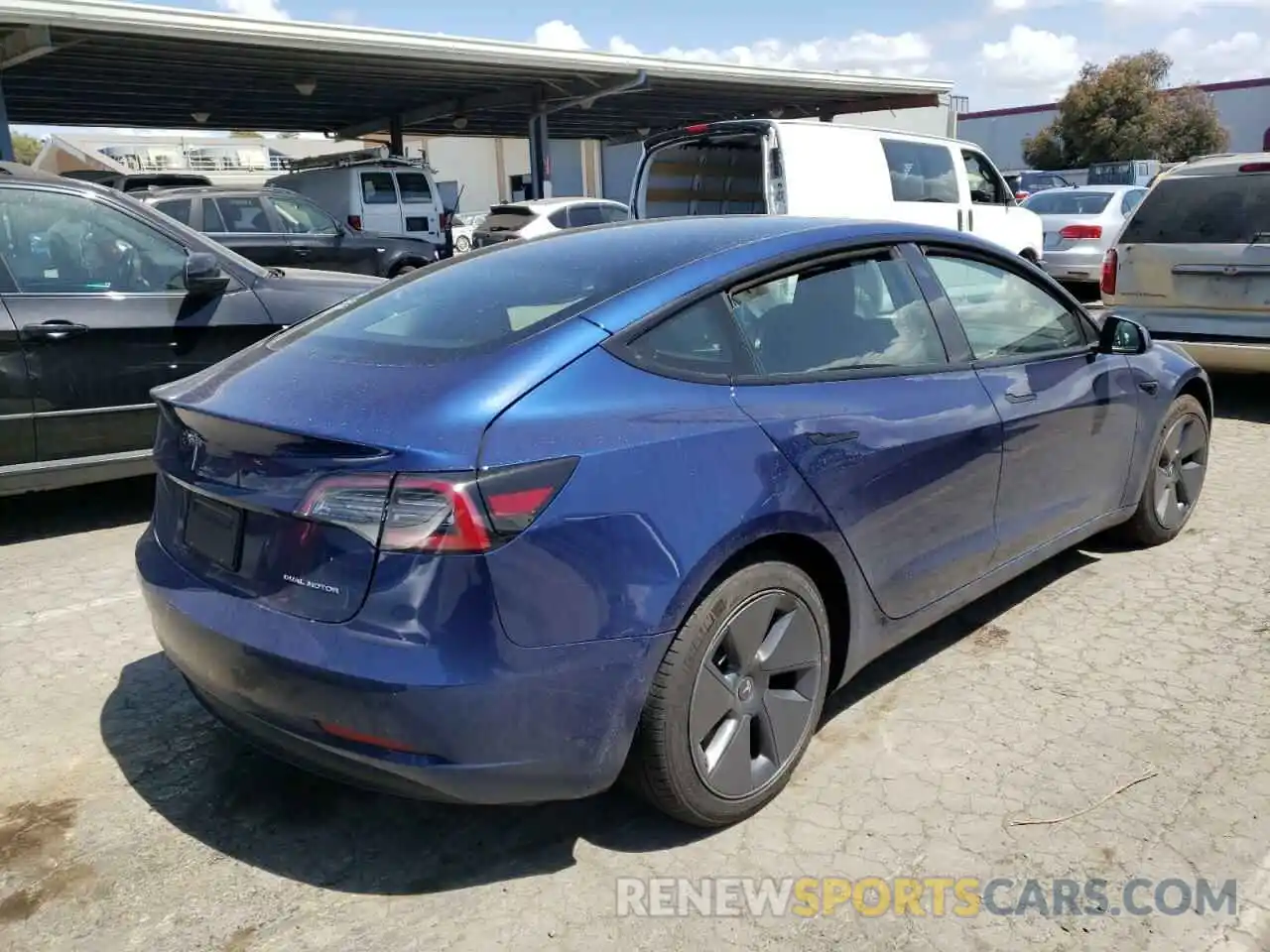 4 Photograph of a damaged car 5YJ3E1EB2NF189063 TESLA MODEL 3 2022