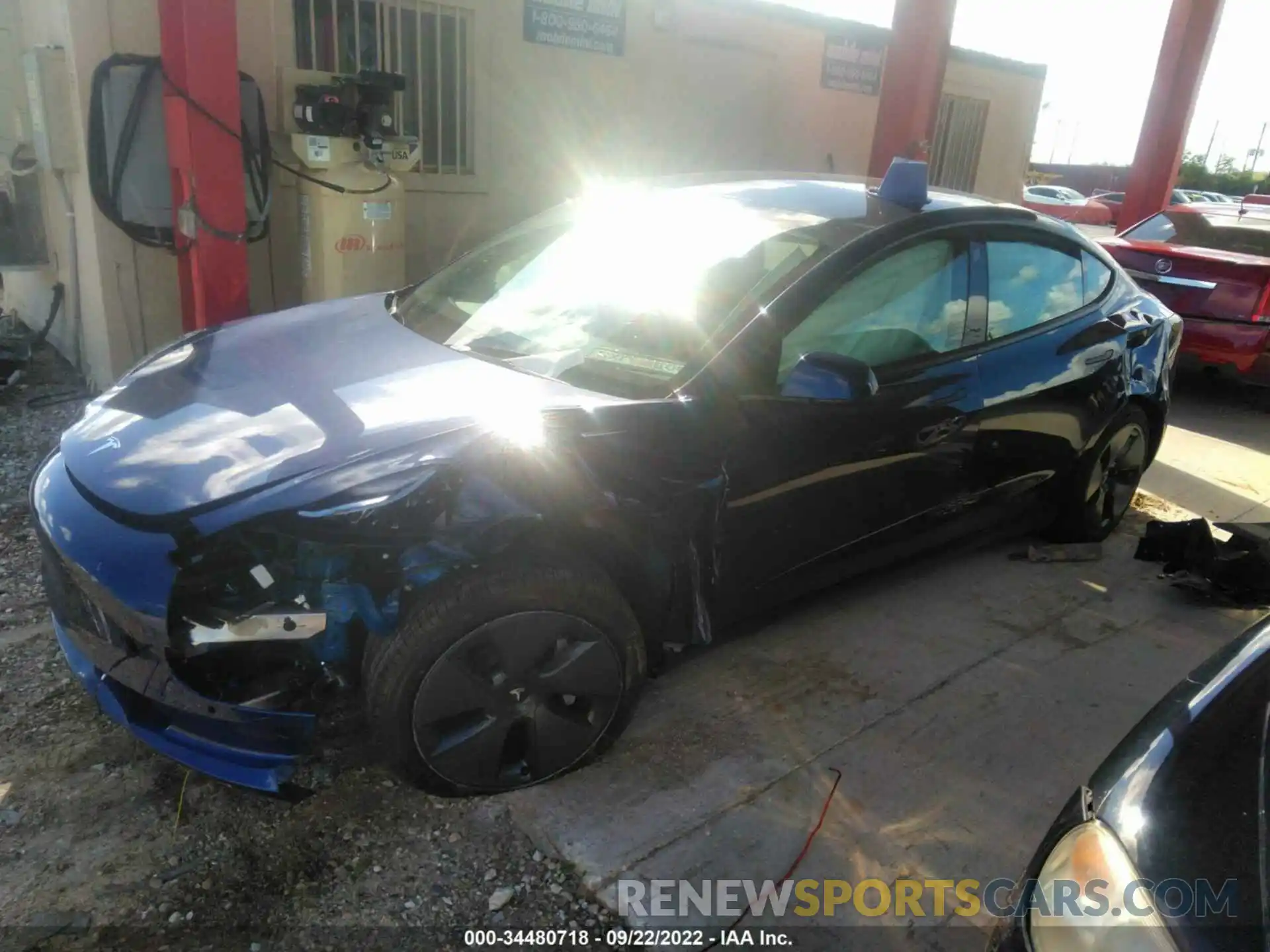 2 Photograph of a damaged car 5YJ3E1EB2NF259578 TESLA MODEL 3 2022