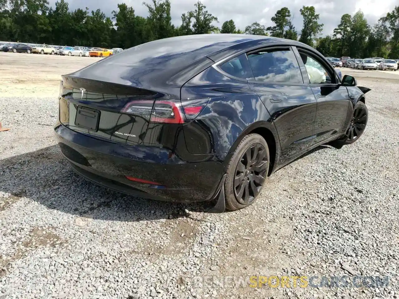 4 Photograph of a damaged car 5YJ3E1EB2NF267535 TESLA MODEL 3 2022