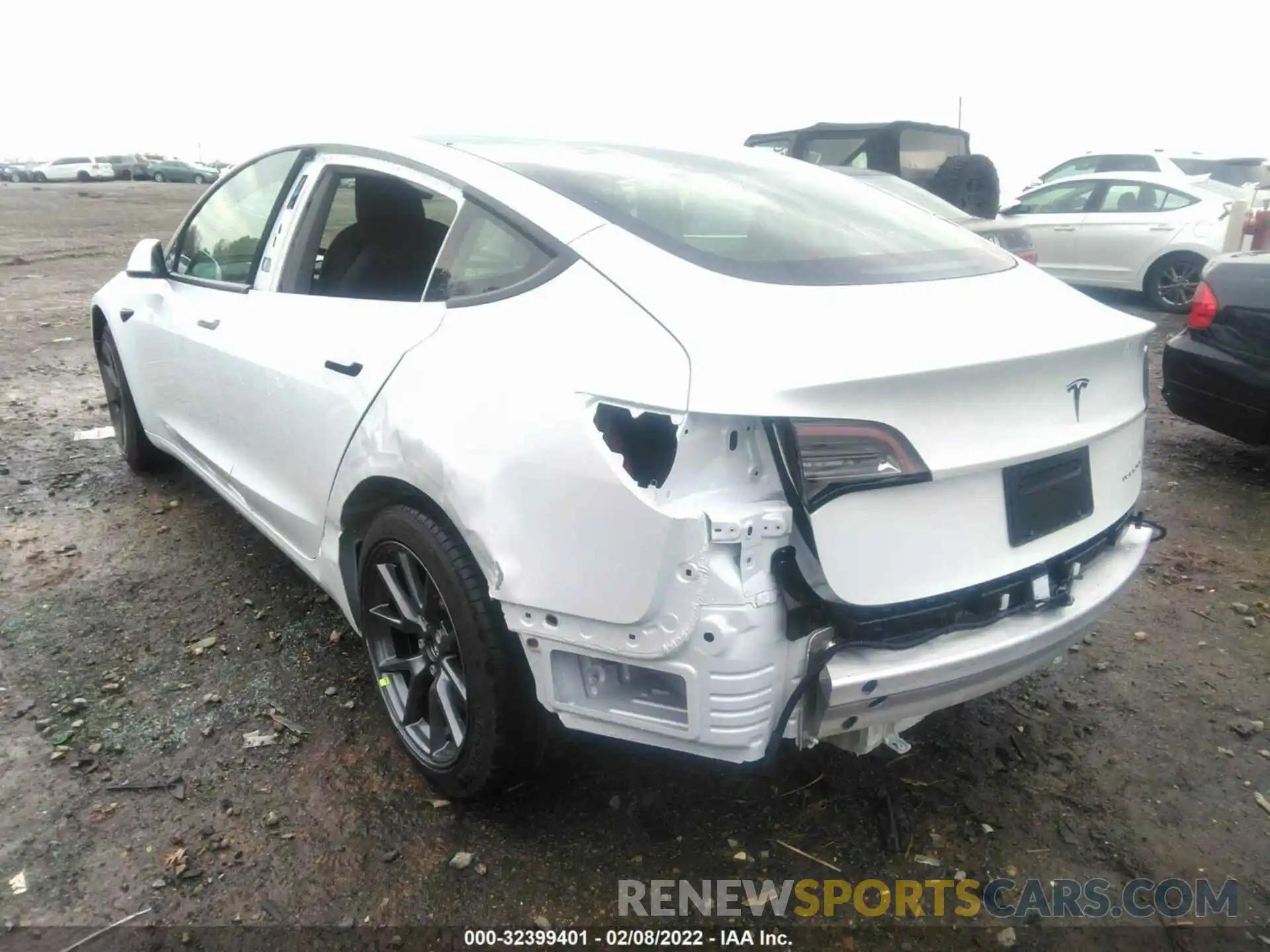 3 Photograph of a damaged car 5YJ3E1EB3NF105476 TESLA MODEL 3 2022