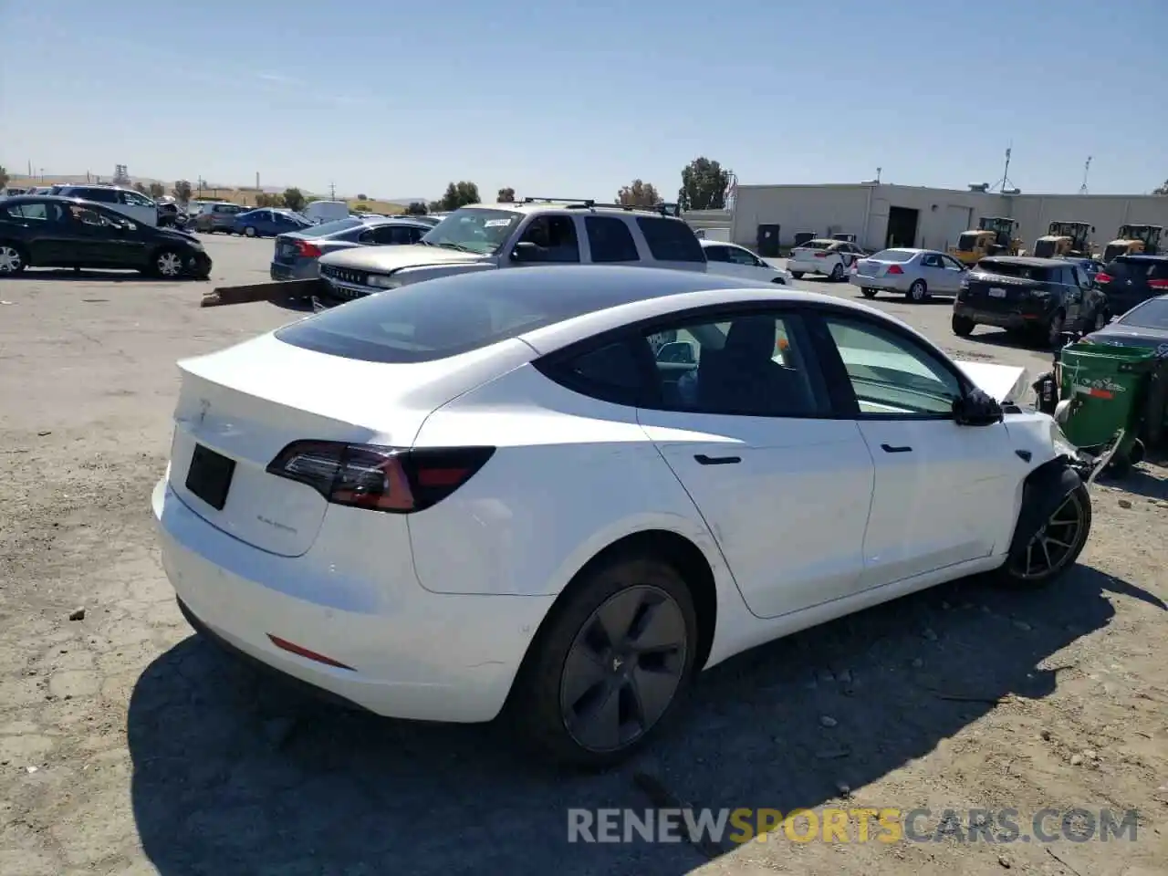 4 Photograph of a damaged car 5YJ3E1EB3NF132998 TESLA MODEL 3 2022