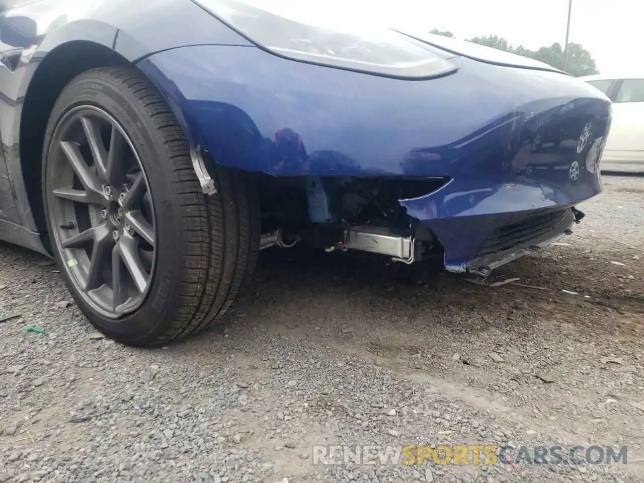 9 Photograph of a damaged car 5YJ3E1EB3NF163717 TESLA MODEL 3 2022