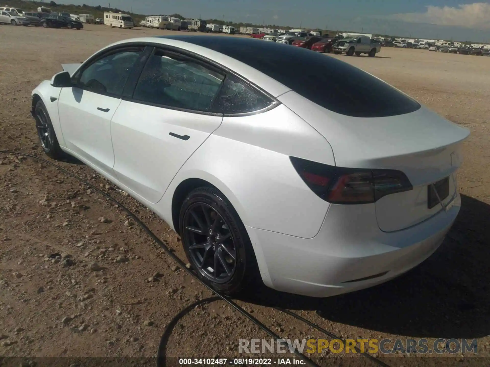 3 Photograph of a damaged car 5YJ3E1EB3NF173583 TESLA MODEL 3 2022