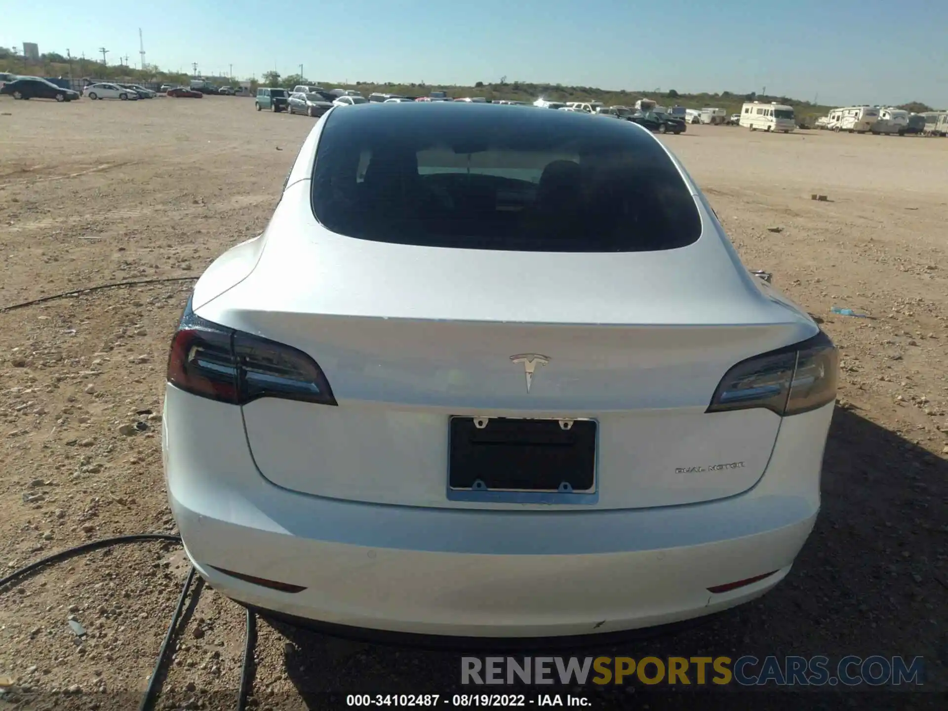 8 Photograph of a damaged car 5YJ3E1EB3NF173583 TESLA MODEL 3 2022