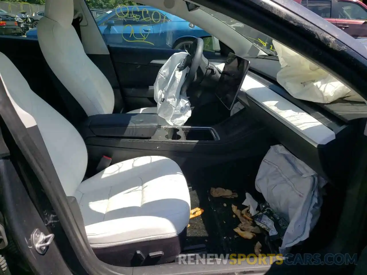 5 Photograph of a damaged car 5YJ3E1EB3NF174846 TESLA MODEL 3 2022