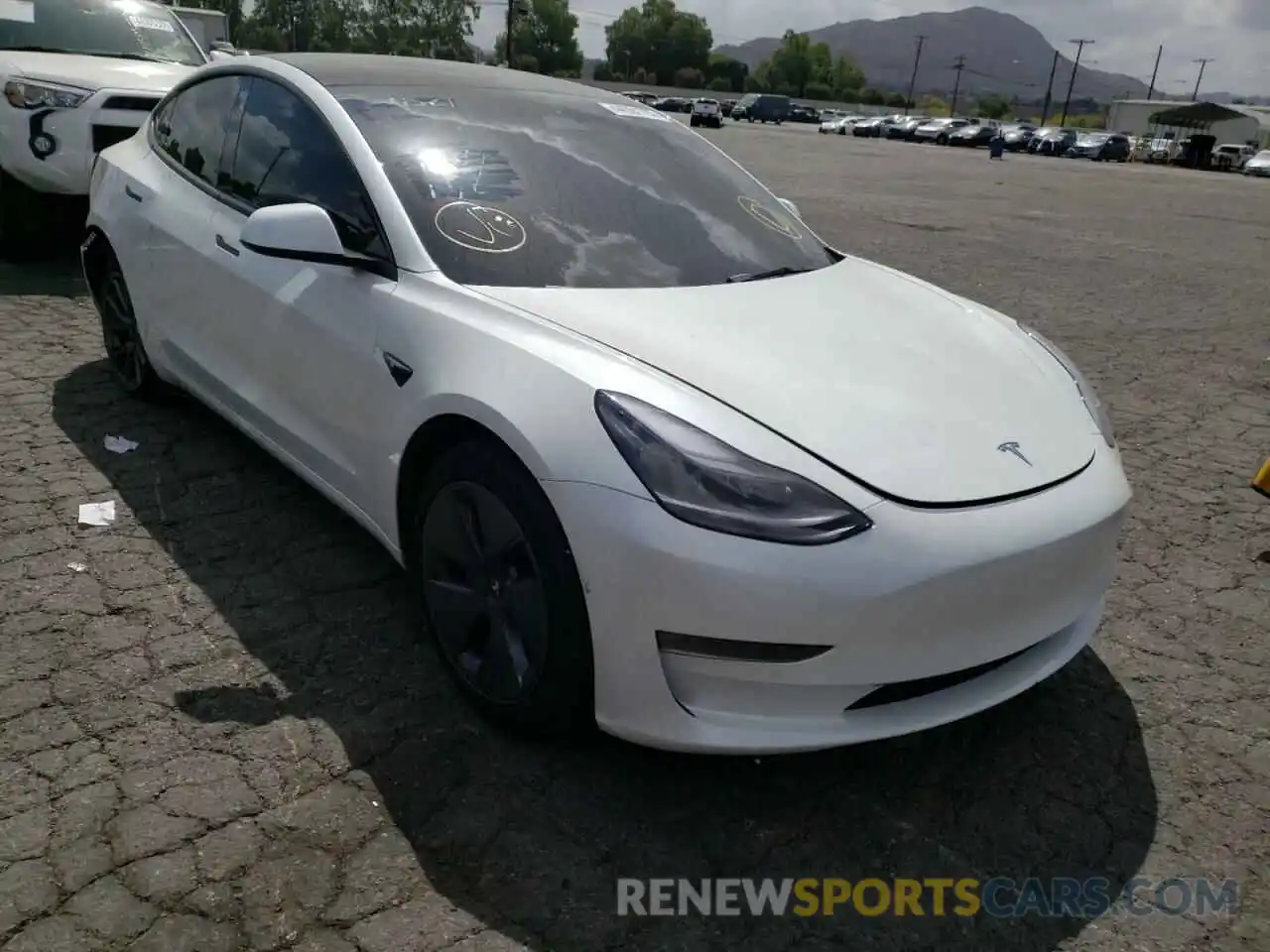 1 Photograph of a damaged car 5YJ3E1EB3NF178220 TESLA MODEL 3 2022