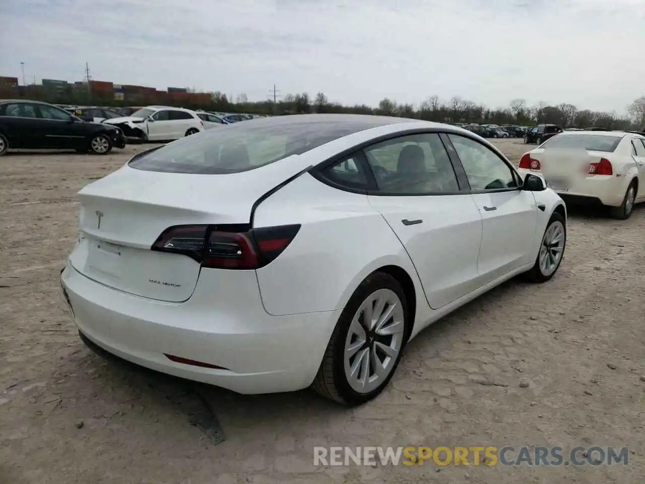 4 Фотография поврежденного автомобиля 5YJ3E1EB3NF181621 TESLA MODEL 3 2022