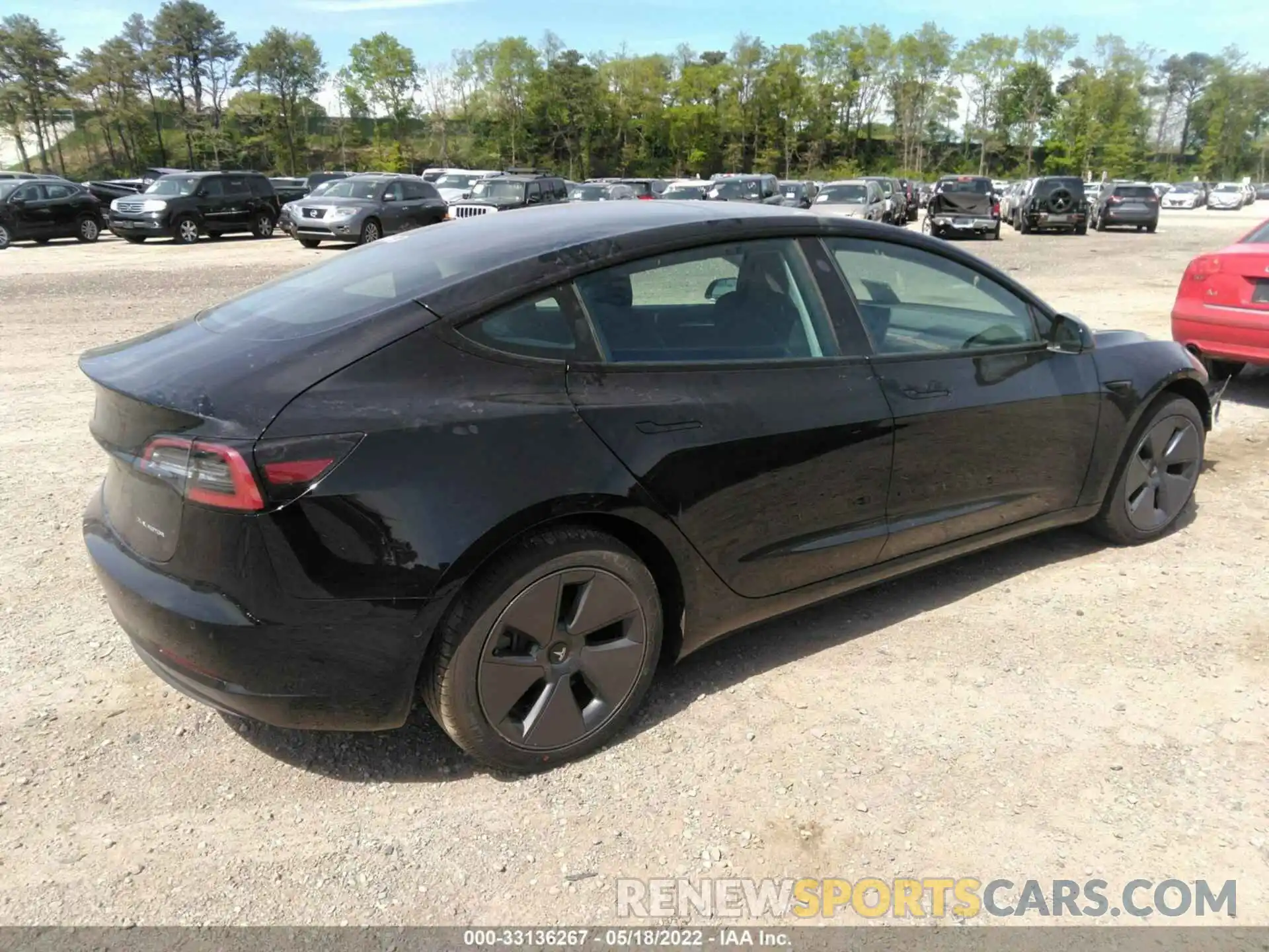 4 Photograph of a damaged car 5YJ3E1EB3NF191629 TESLA MODEL 3 2022