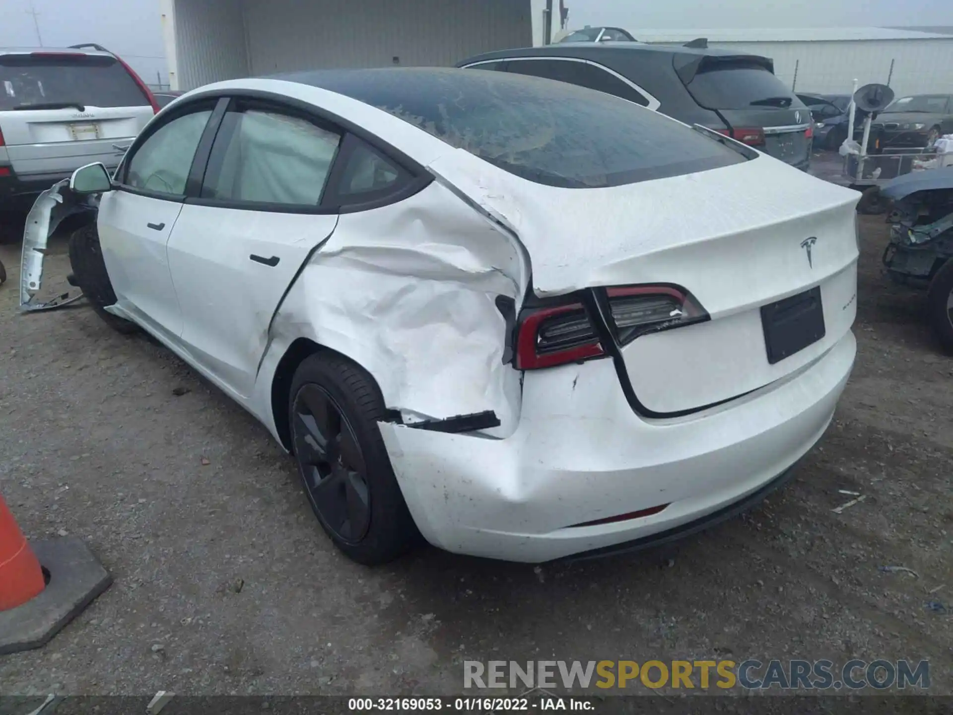 3 Photograph of a damaged car 5YJ3E1EB4NF138907 TESLA MODEL 3 2022