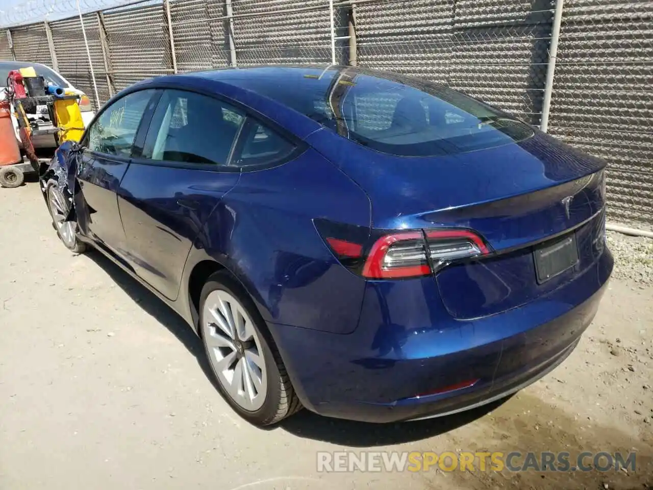 3 Photograph of a damaged car 5YJ3E1EB4NF142570 TESLA MODEL 3 2022