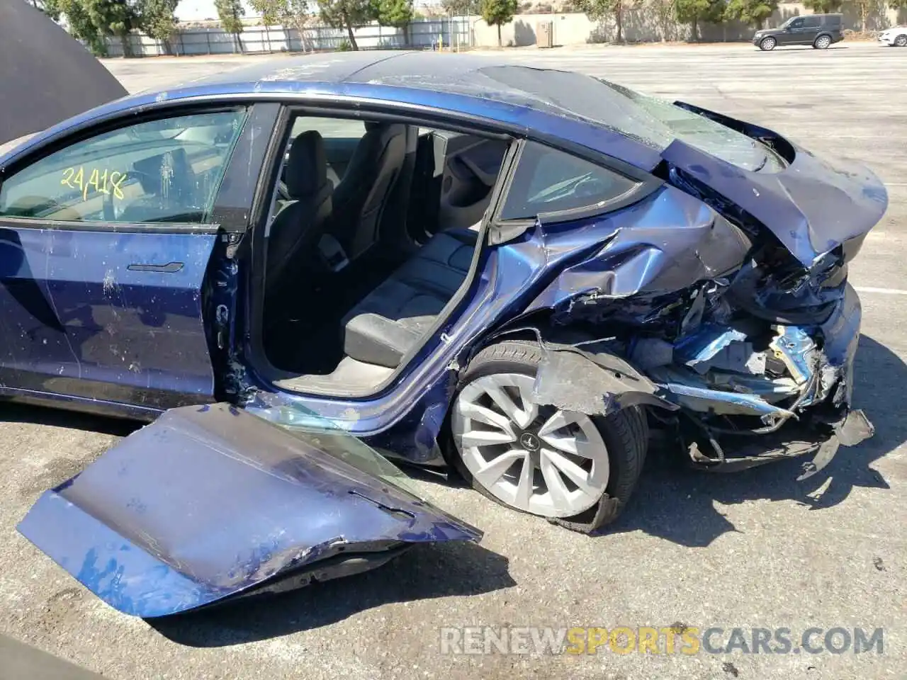 9 Photograph of a damaged car 5YJ3E1EB4NF144660 TESLA MODEL 3 2022