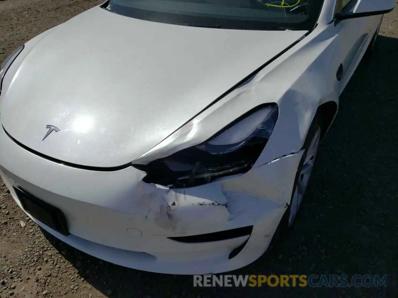 9 Photograph of a damaged car 5YJ3E1EB4NF145579 TESLA MODEL 3 2022