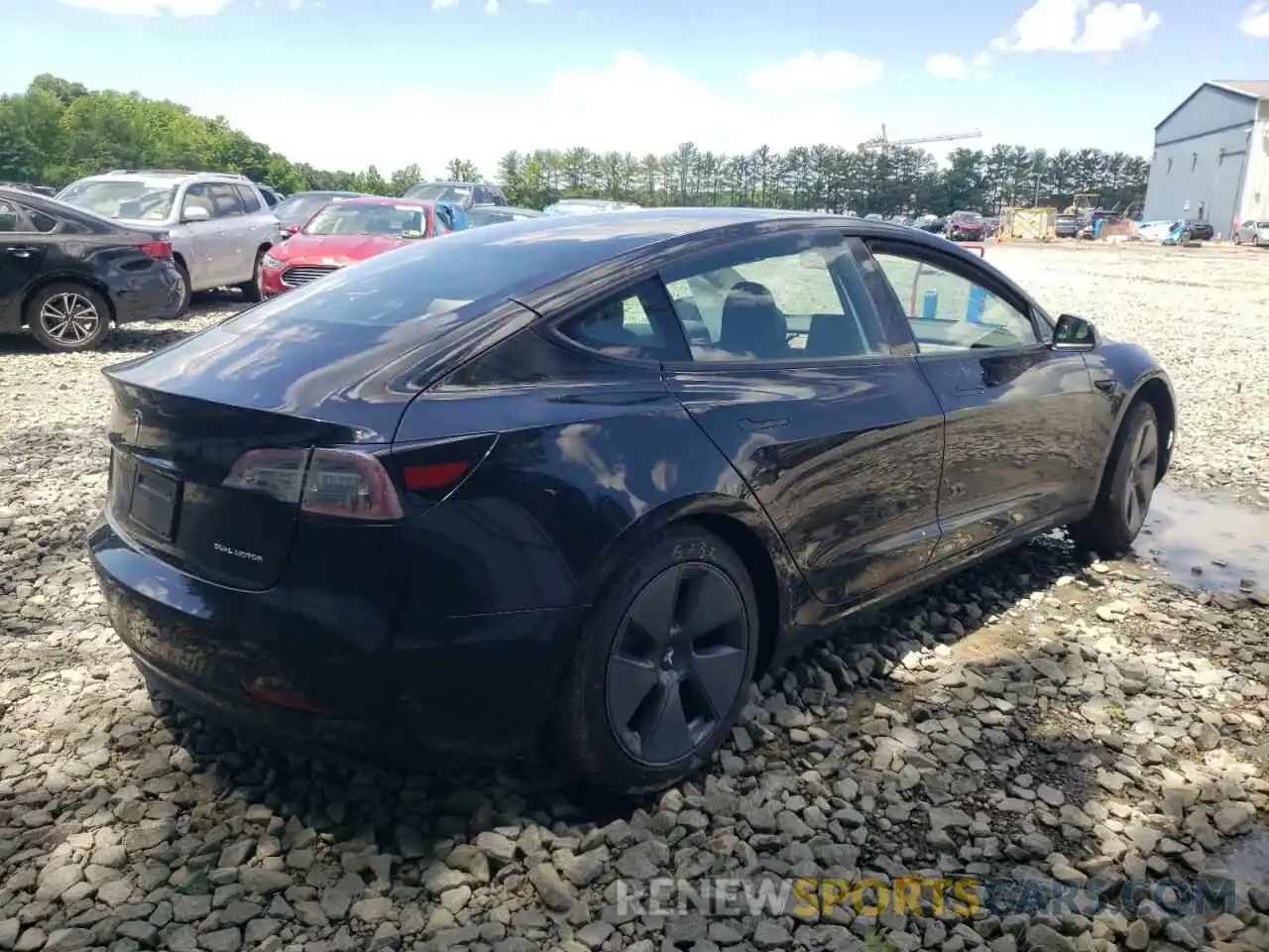 4 Photograph of a damaged car 5YJ3E1EB4NF171213 TESLA MODEL 3 2022