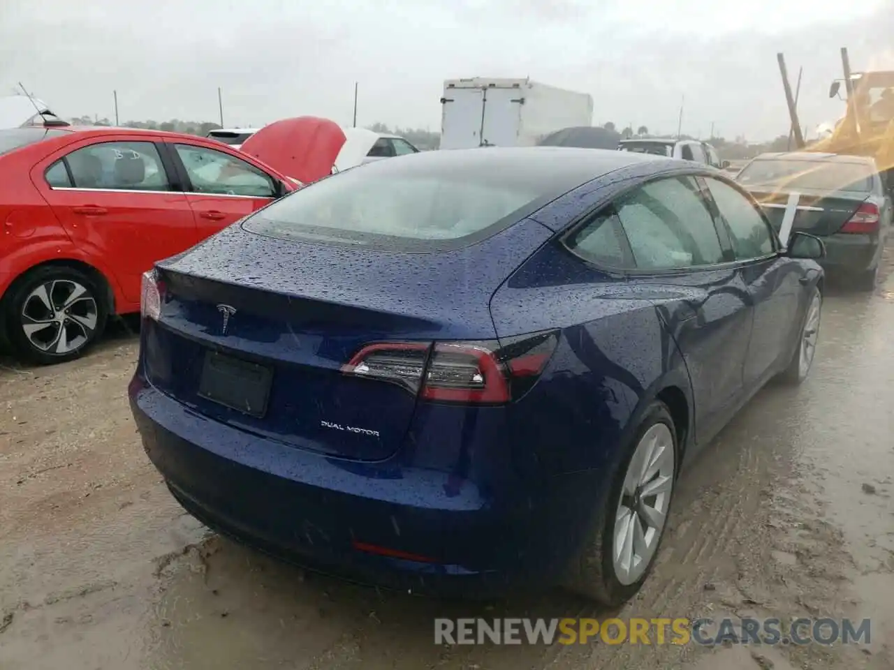 4 Фотография поврежденного автомобиля 5YJ3E1EB4NF180896 TESLA MODEL 3 2022