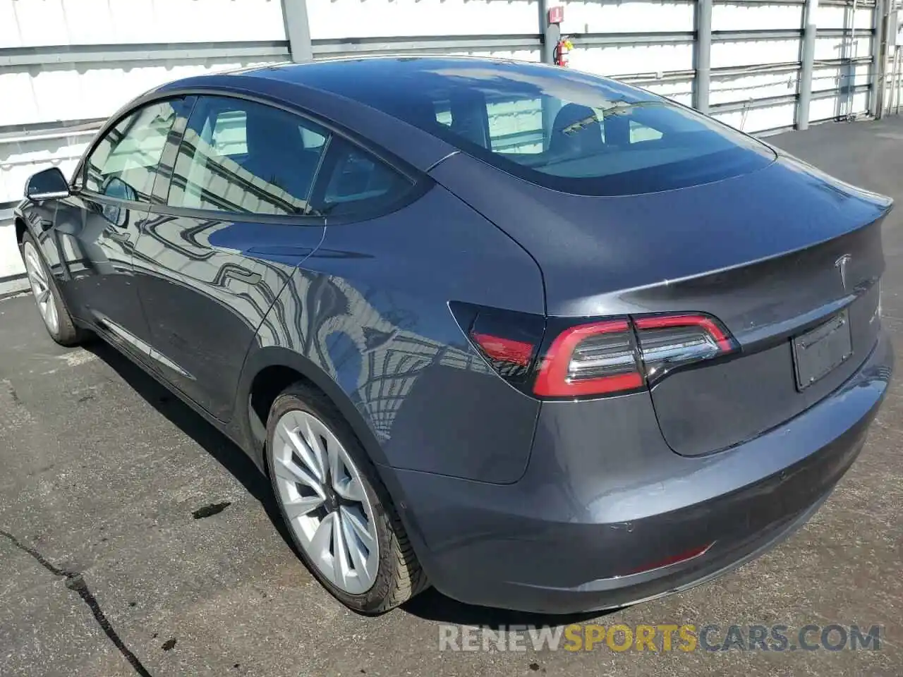 3 Photograph of a damaged car 5YJ3E1EB4NF187511 TESLA MODEL 3 2022