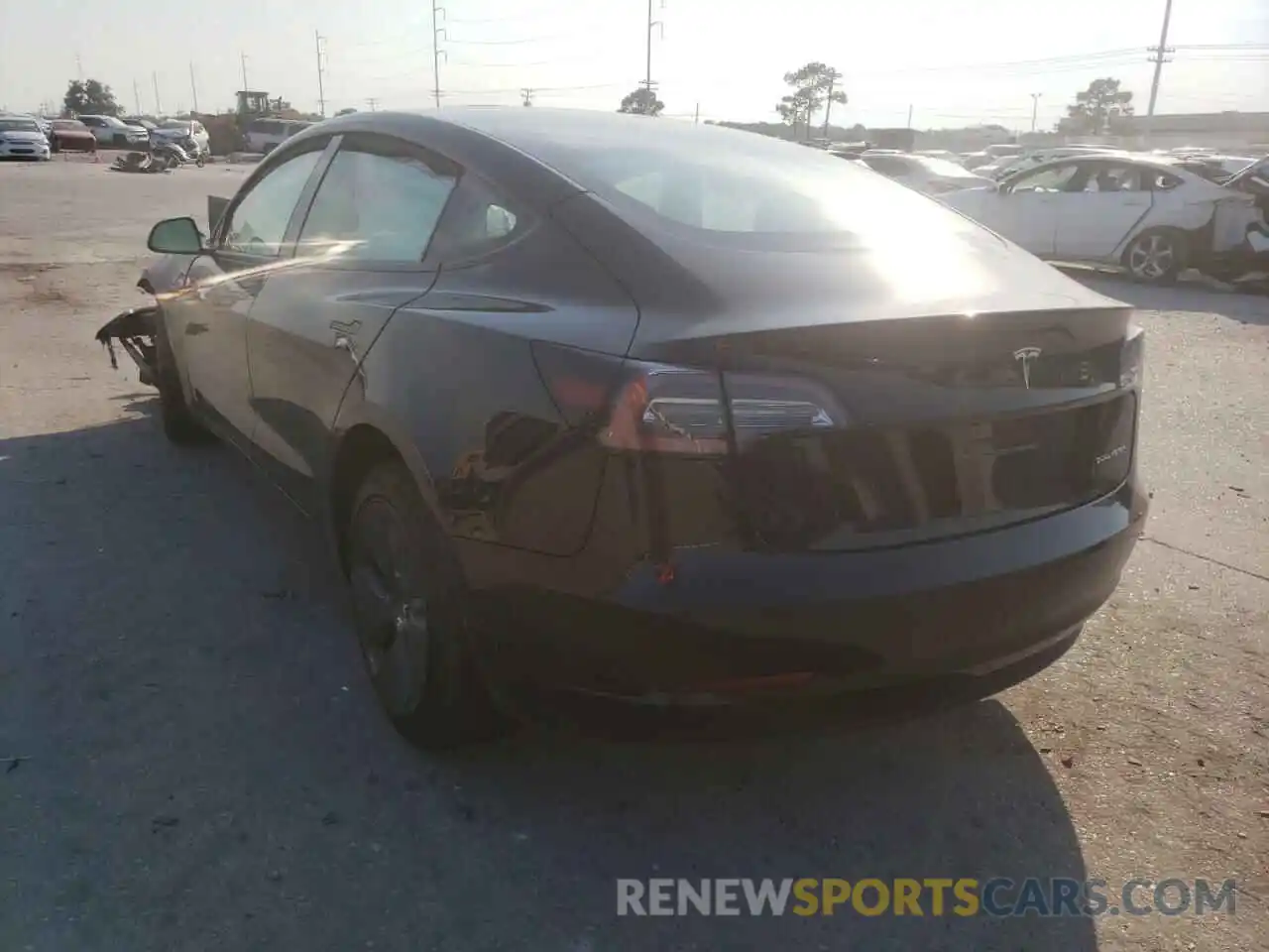 3 Photograph of a damaged car 5YJ3E1EB4NF190375 TESLA MODEL 3 2022