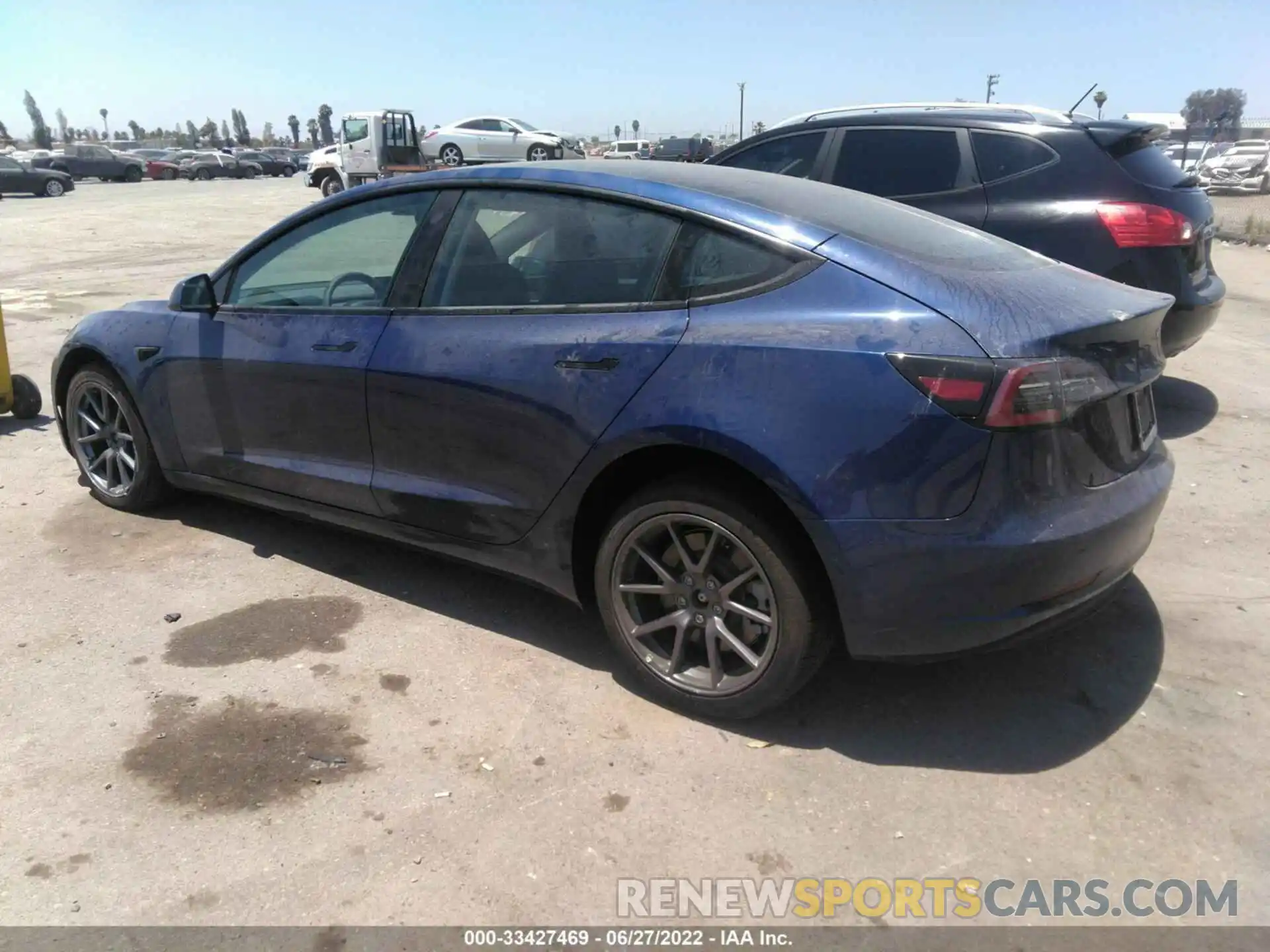 3 Photograph of a damaged car 5YJ3E1EB4NF196824 TESLA MODEL 3 2022