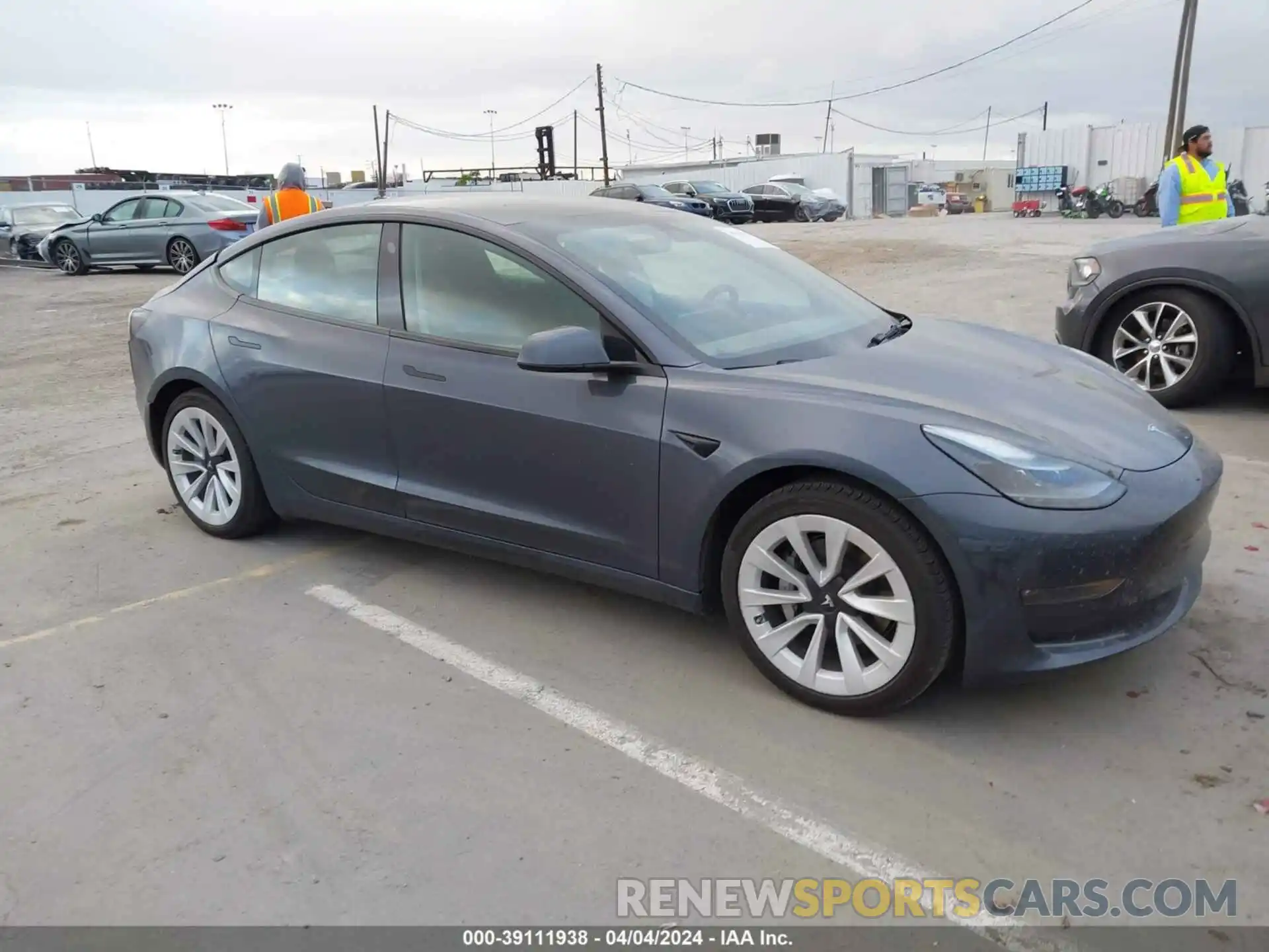 1 Photograph of a damaged car 5YJ3E1EB4NF322261 TESLA MODEL 3 2022