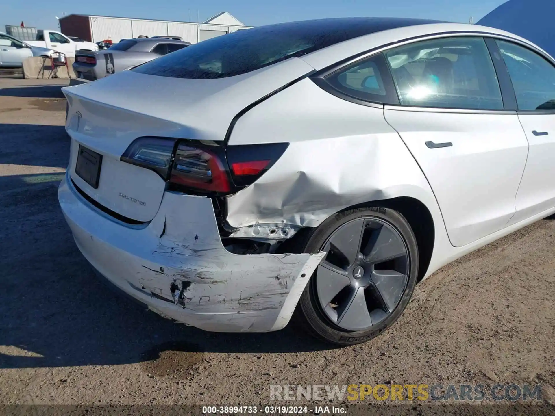 6 Photograph of a damaged car 5YJ3E1EB4NF334586 TESLA MODEL 3 2022