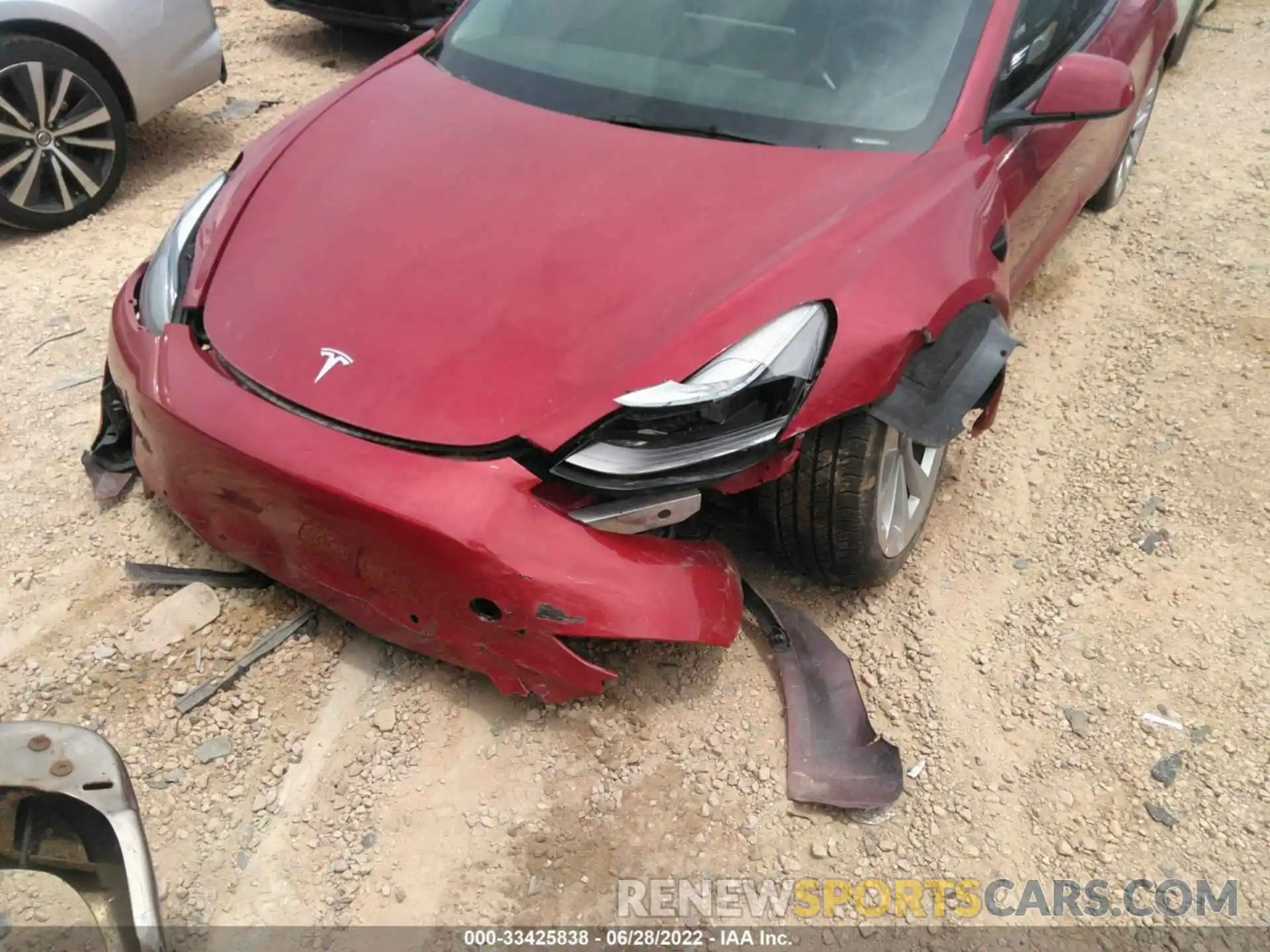 6 Photograph of a damaged car 5YJ3E1EB5NF117709 TESLA MODEL 3 2022