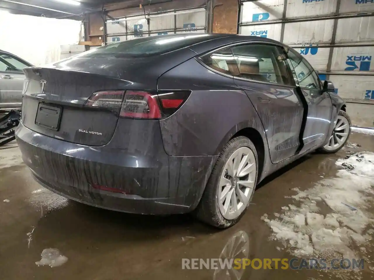 4 Photograph of a damaged car 5YJ3E1EB5NF126359 TESLA MODEL 3 2022