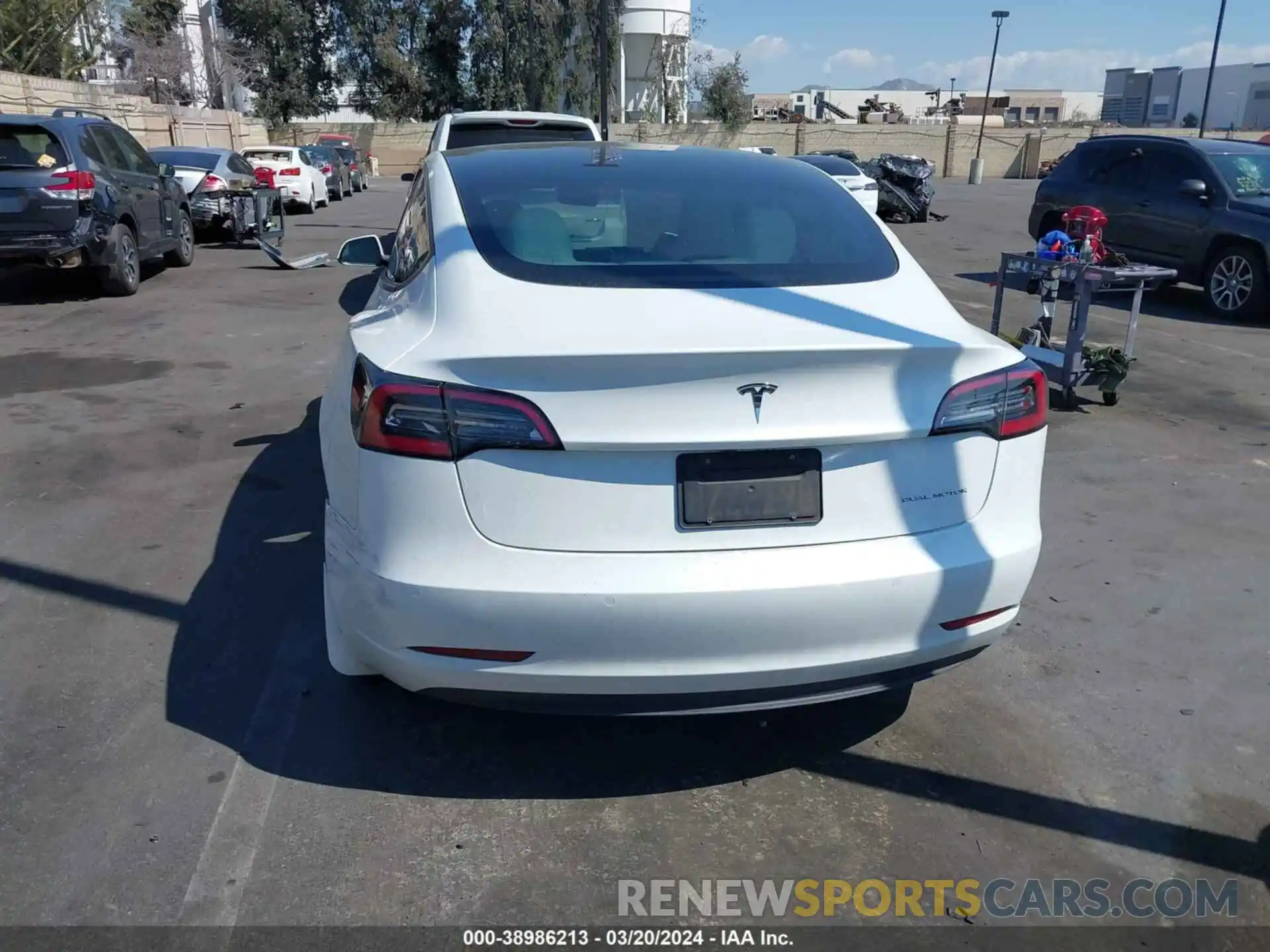 16 Photograph of a damaged car 5YJ3E1EB5NF135451 TESLA MODEL 3 2022