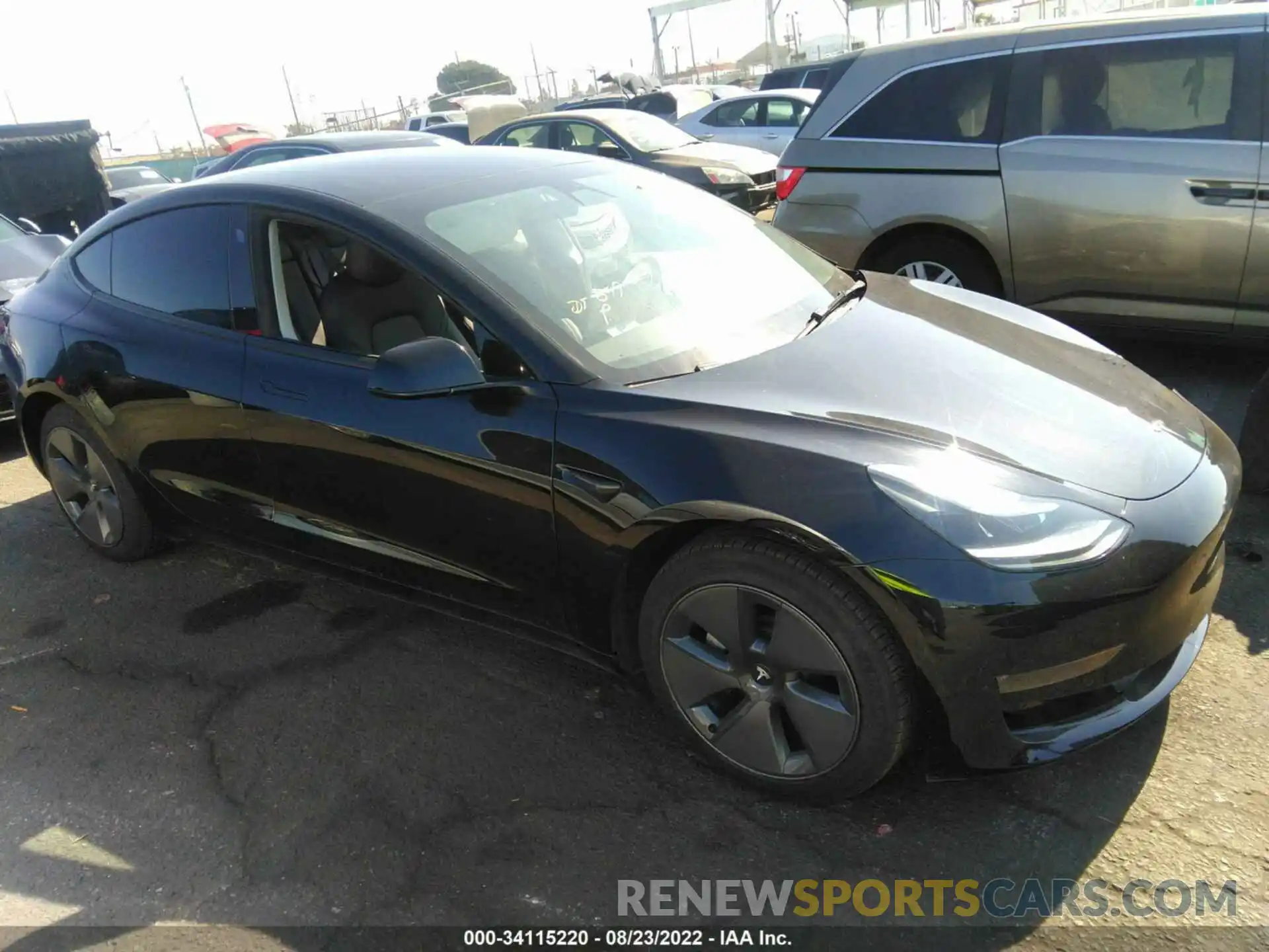 1 Photograph of a damaged car 5YJ3E1EB5NF152587 TESLA MODEL 3 2022