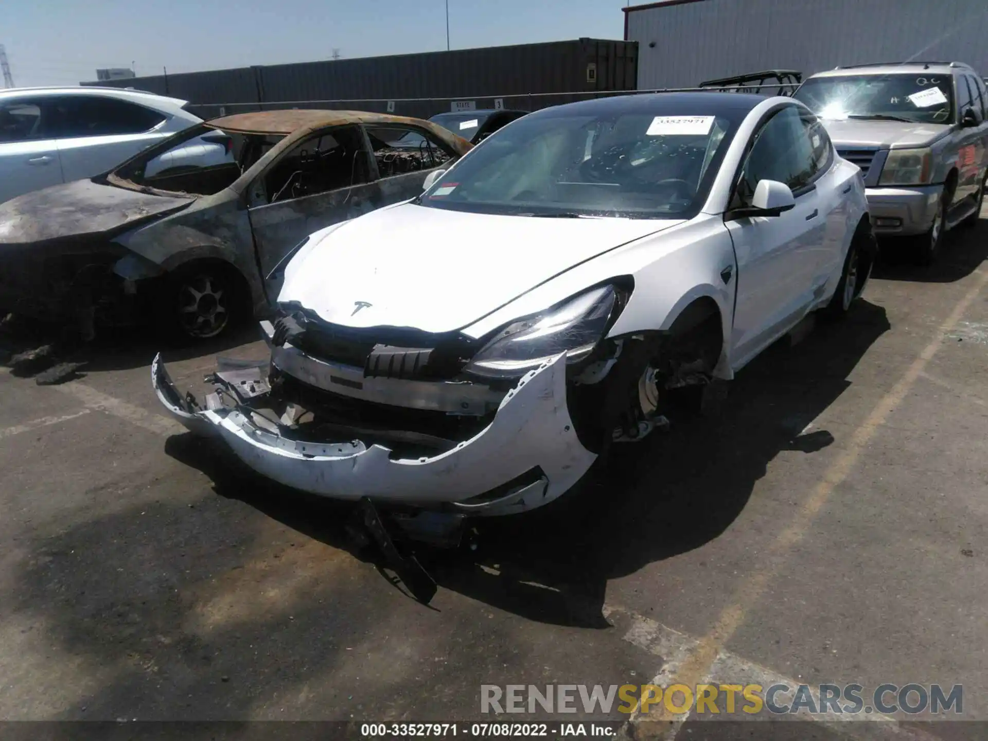 2 Photograph of a damaged car 5YJ3E1EB5NF163556 TESLA MODEL 3 2022